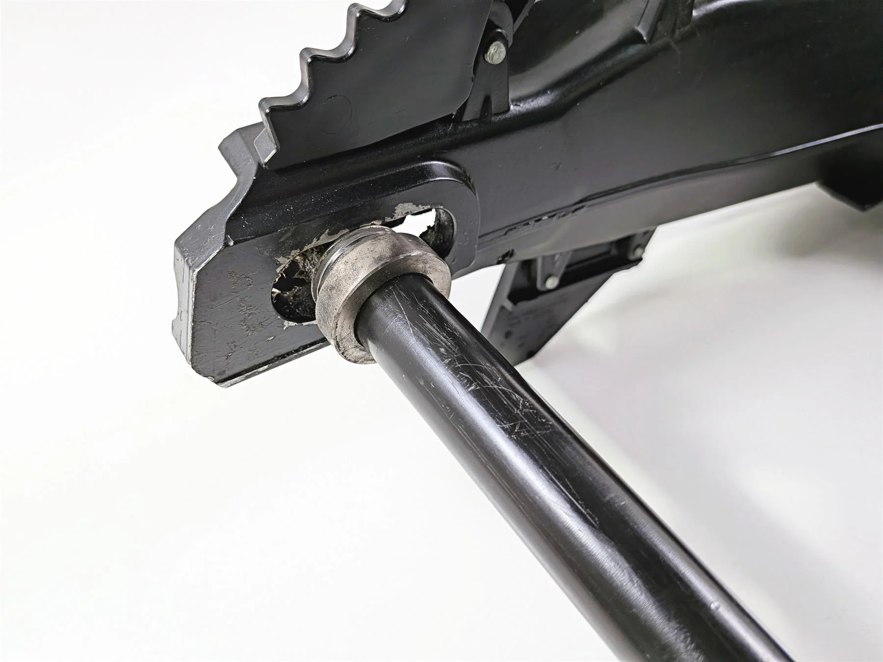 2016 KTM 1290 Super Adventure Swingarm Swing Arm & Axle 6040403004433 - Image 11