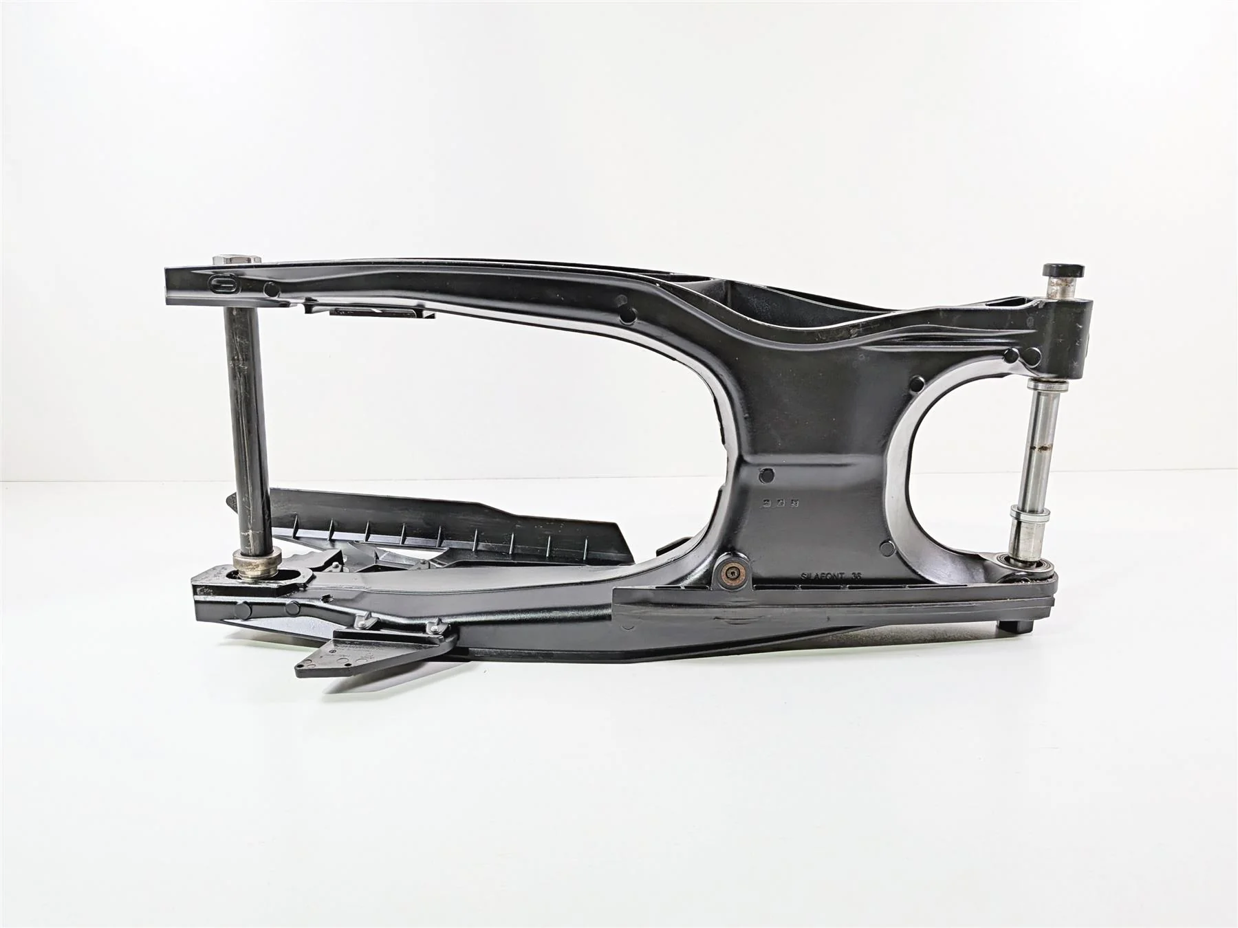2016 KTM 1290 Super Adventure Swingarm Swing Arm & Axle 6040403004433 - Image 6