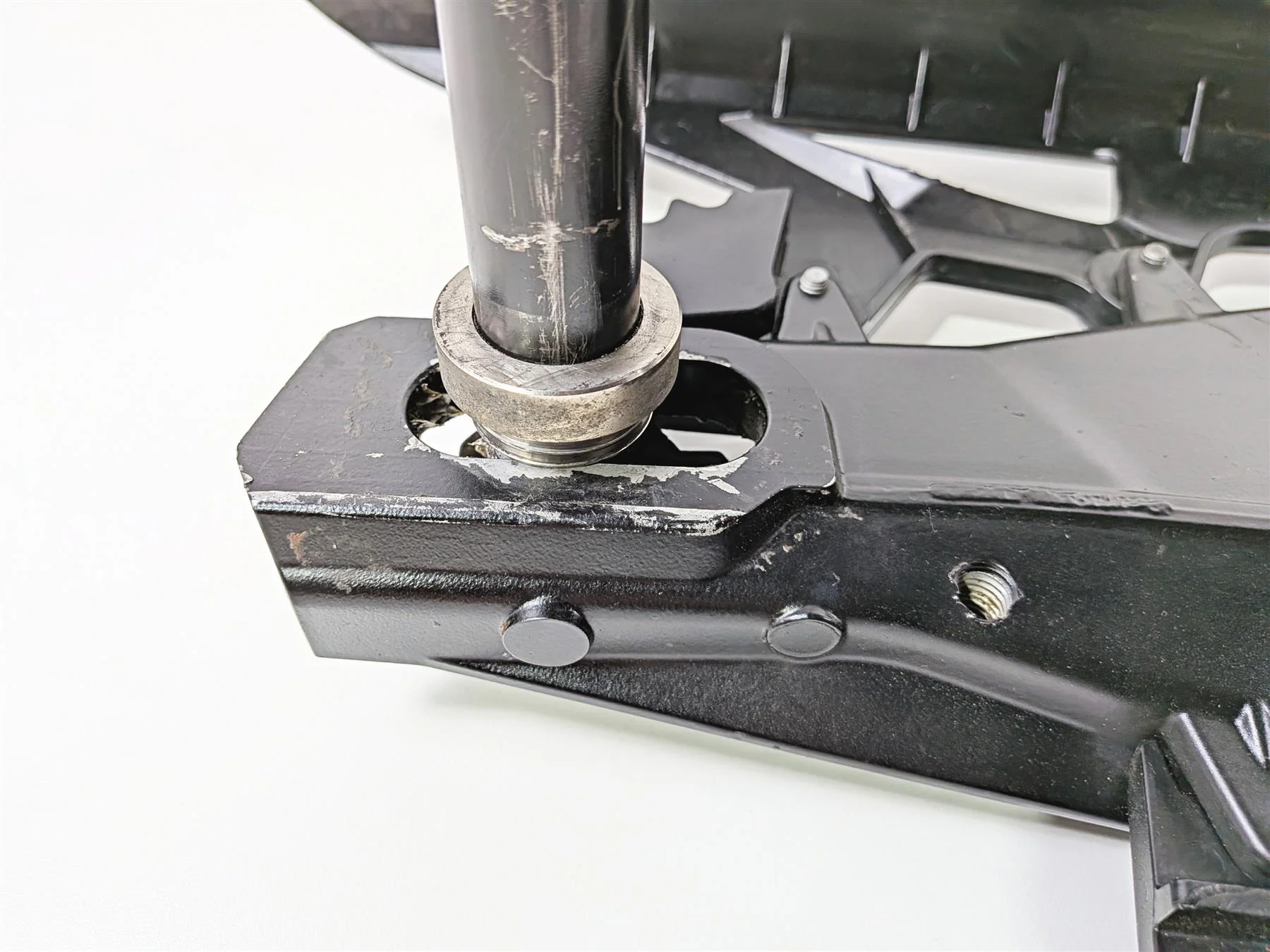 2016 KTM 1290 Super Adventure Swingarm Swing Arm & Axle 6040403004433 - Image 7