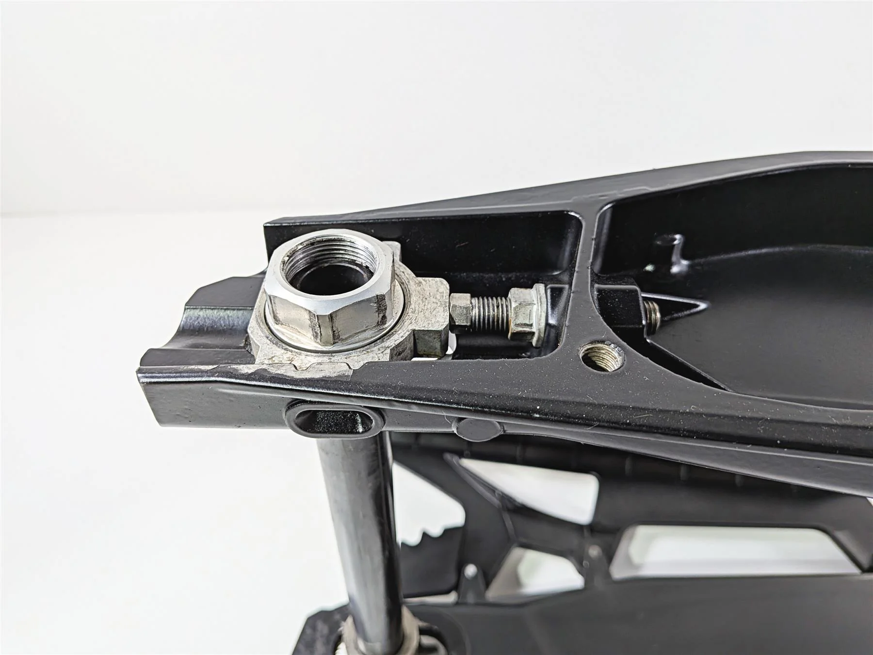 2016 KTM 1290 Super Adventure Swingarm Swing Arm & Axle 6040403004433 - Image 8