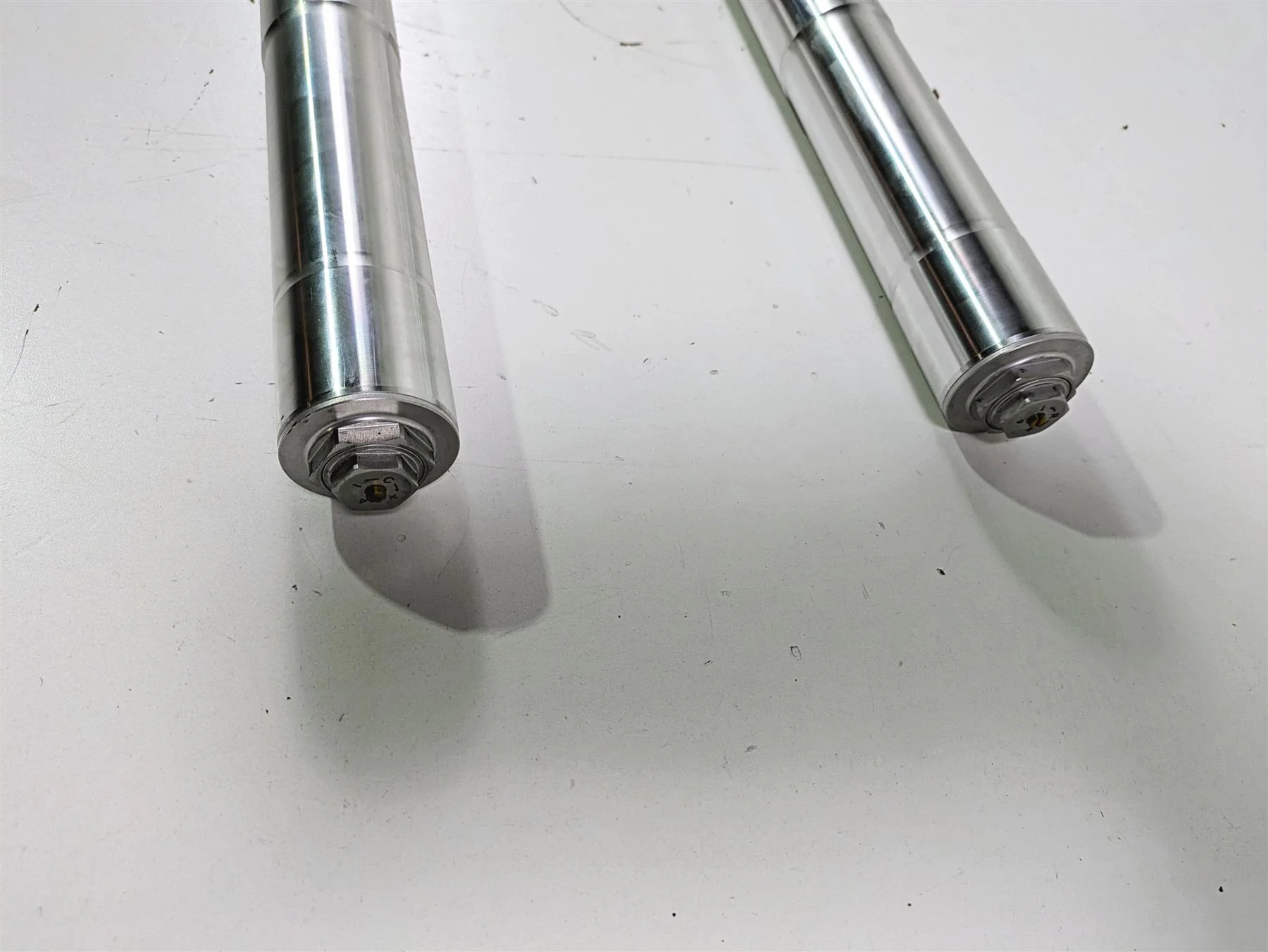 2016 Moto Guzzi Stelvio 1200 8V NTX 2A Series Front Fork Leg Set 887091 887092 - Image 6