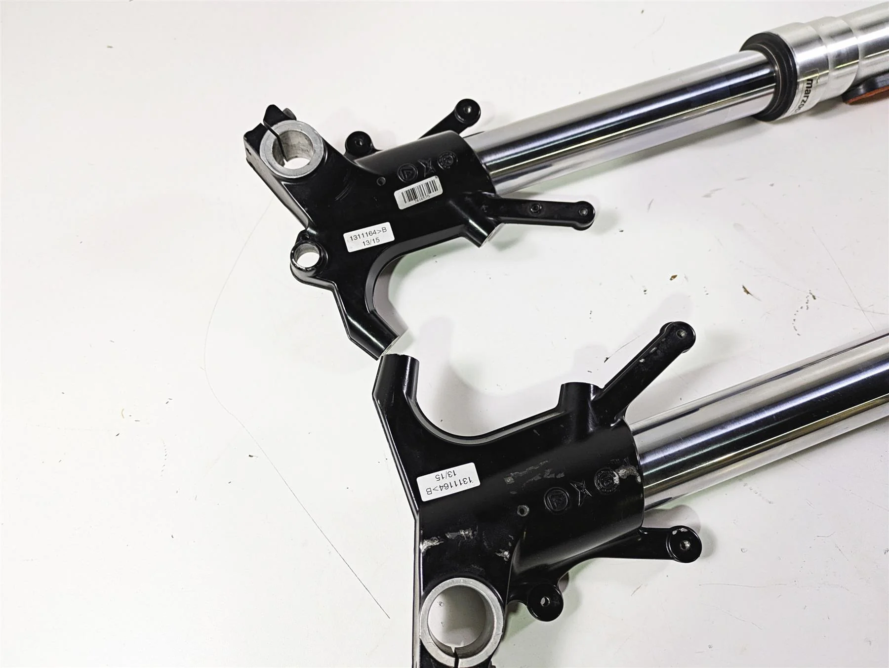 2016 Moto Guzzi Stelvio 1200 8V NTX 2A Series Front Fork Leg Set 887091 887092 - Image 8