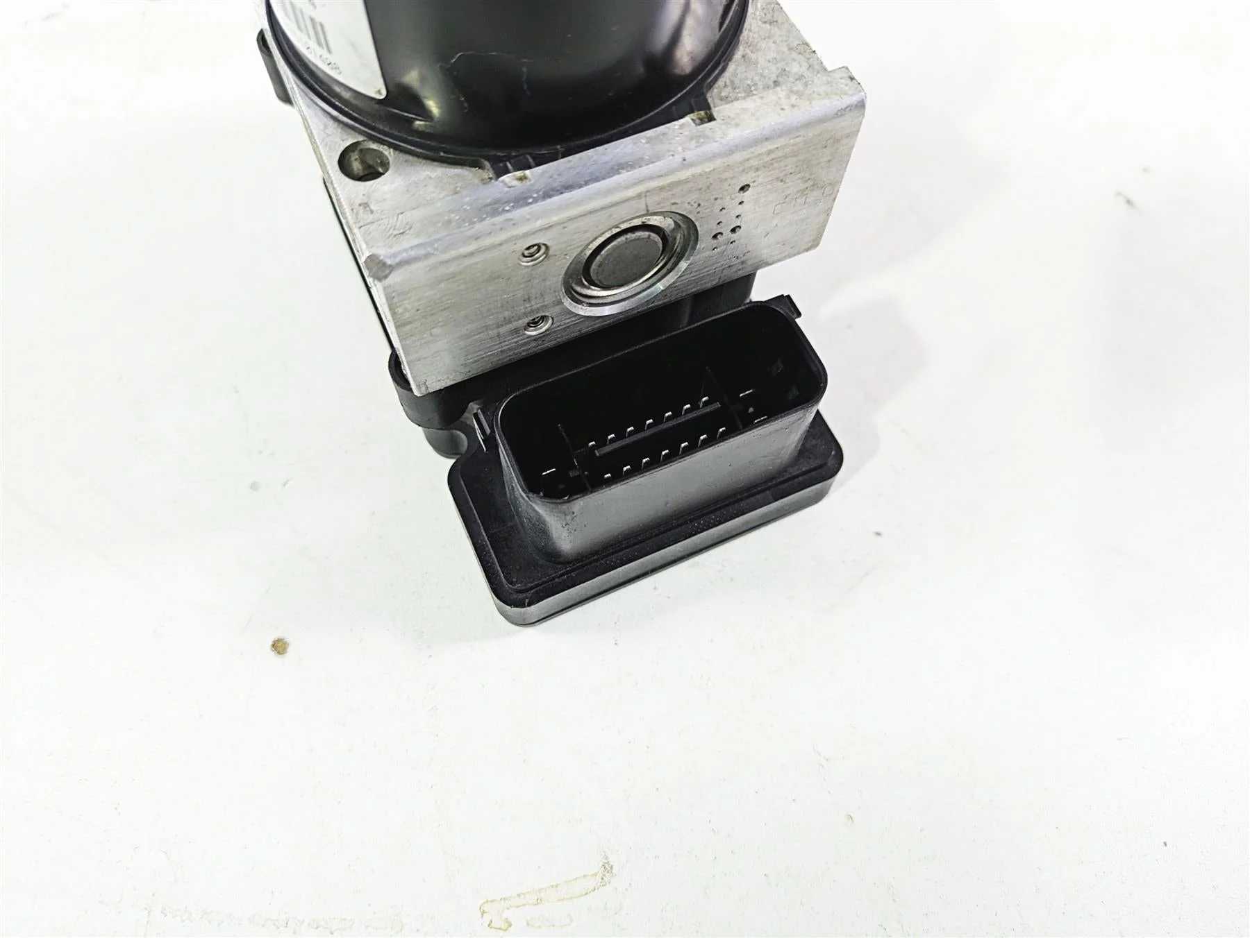 2016 Moto Guzzi Stelvio 1200 8V NTX Abs Brake Pump Unit Module 895351 - Image 8