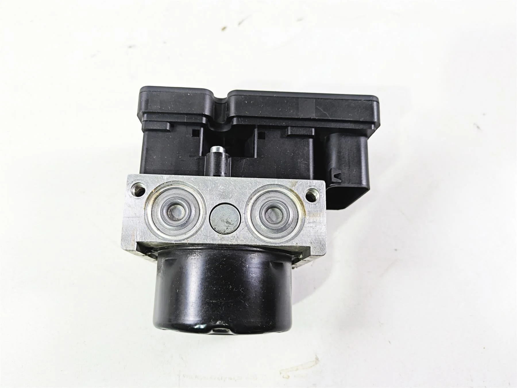 2016 Moto Guzzi Stelvio 1200 8V NTX Abs Brake Pump Unit Module 895351 - Image 9