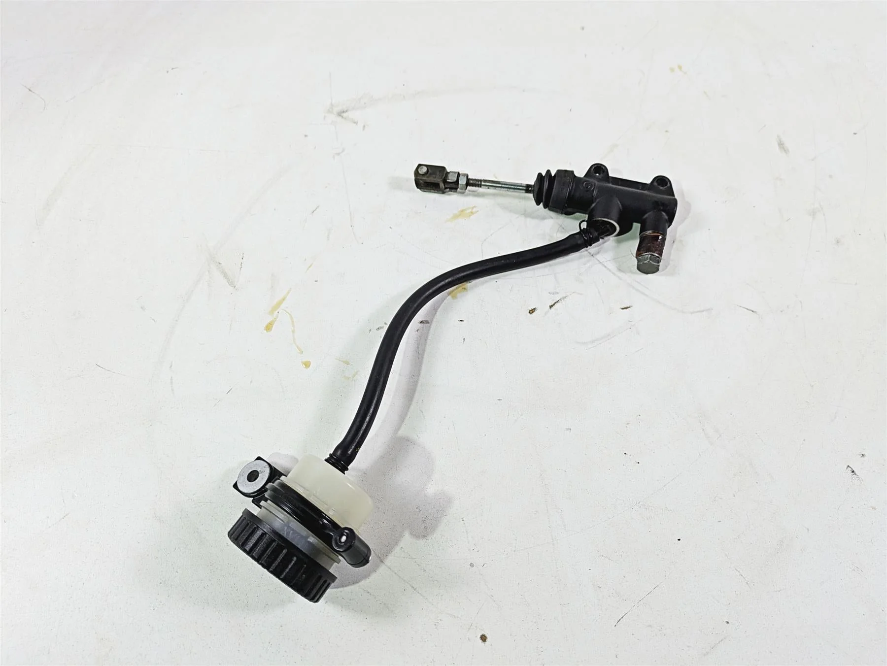 2016 Moto Guzzi Stelvio 1200 8V NTX Brembo Rear Brake Master Cylinder GU05666930 - Image 3