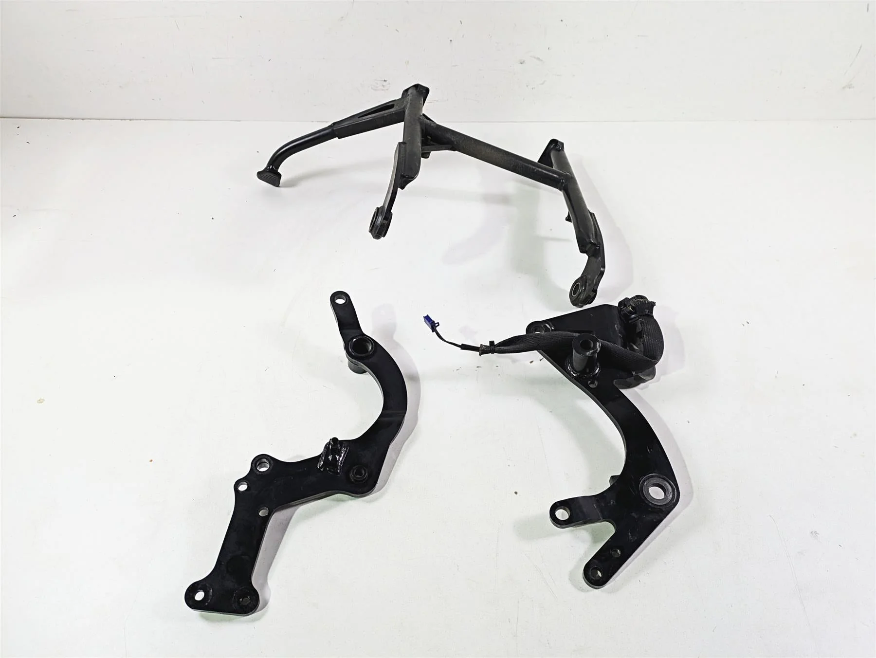2016 Moto Guzzi Stelvio 1200 8V NTX Center Kickstand & Mount Plates 883656 - Image 5