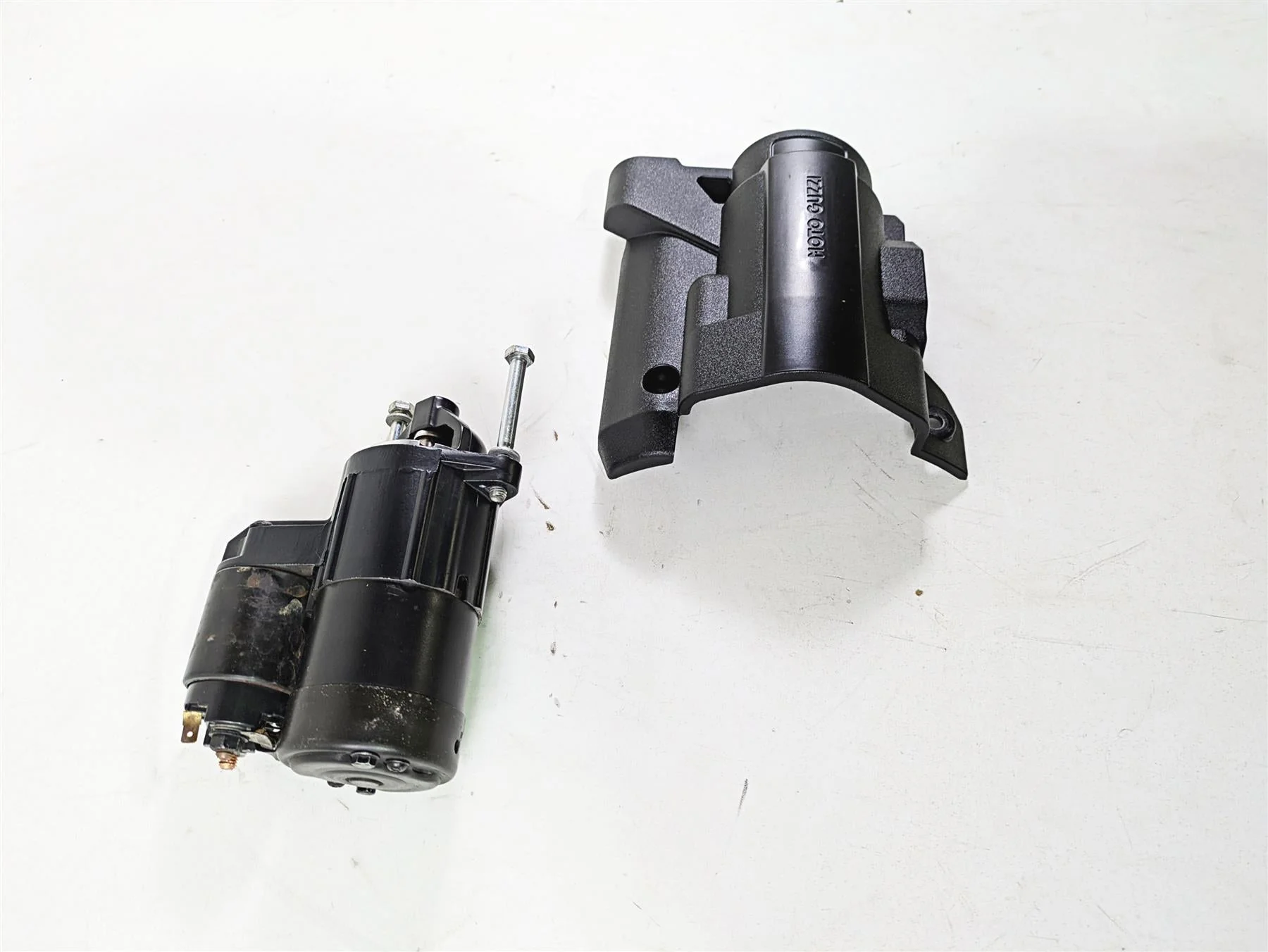 2016 Moto Guzzi Stelvio 1200 8V NTX Engine Starter Motor & Cover GU05730730 - Image 2