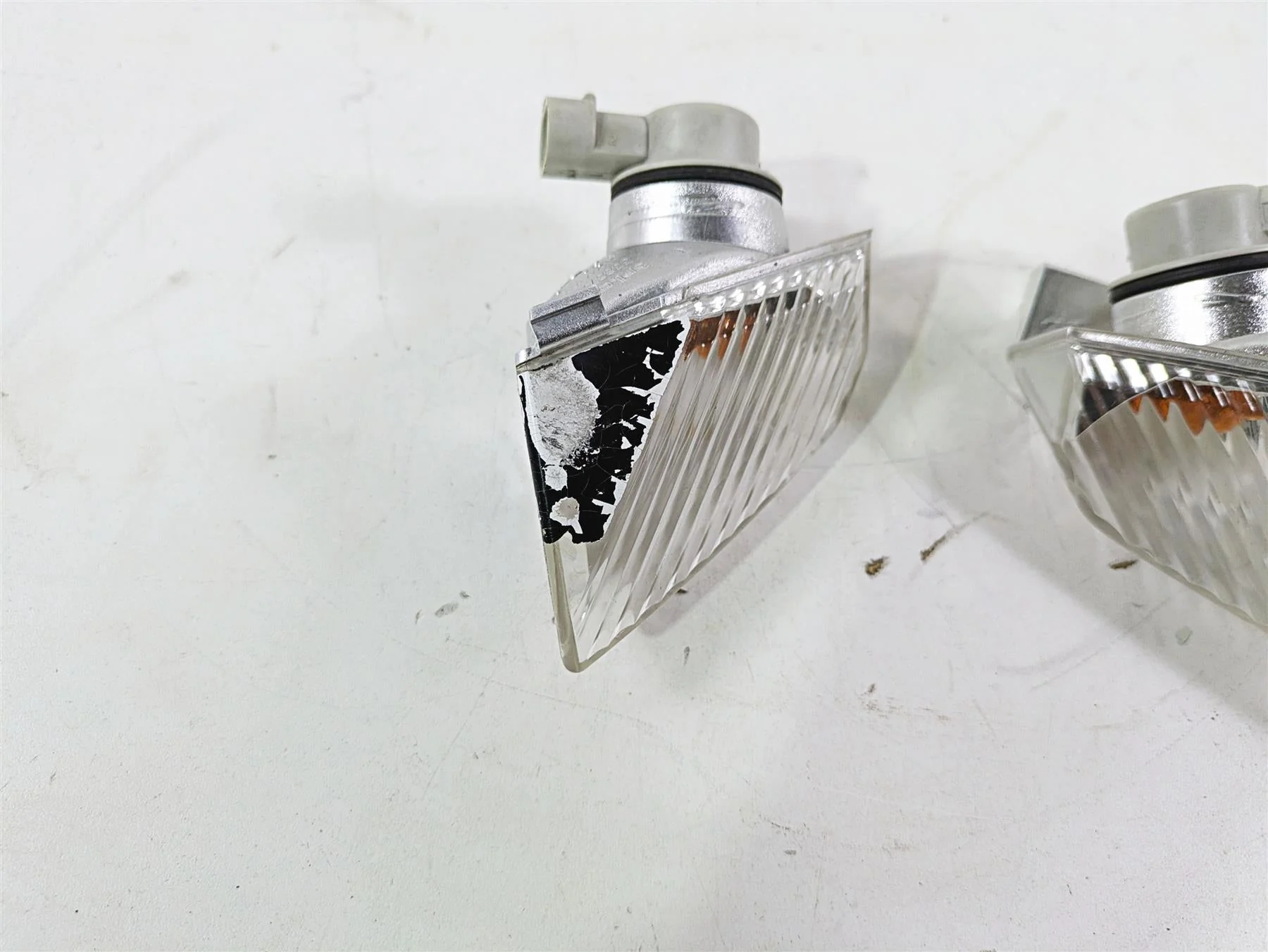 2016 Moto Guzzi Stelvio 1200 8V NTX Front Blinker Set - Read 978428 978427 - Image 10