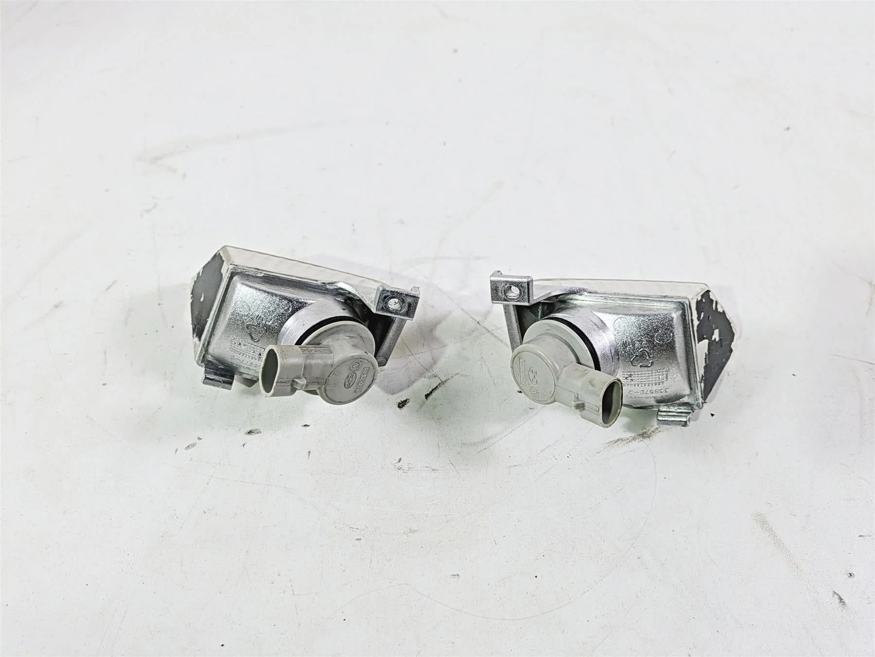 2016 Moto Guzzi Stelvio 1200 8V NTX Front Blinker Set - Read 978428 978427 - Image 3