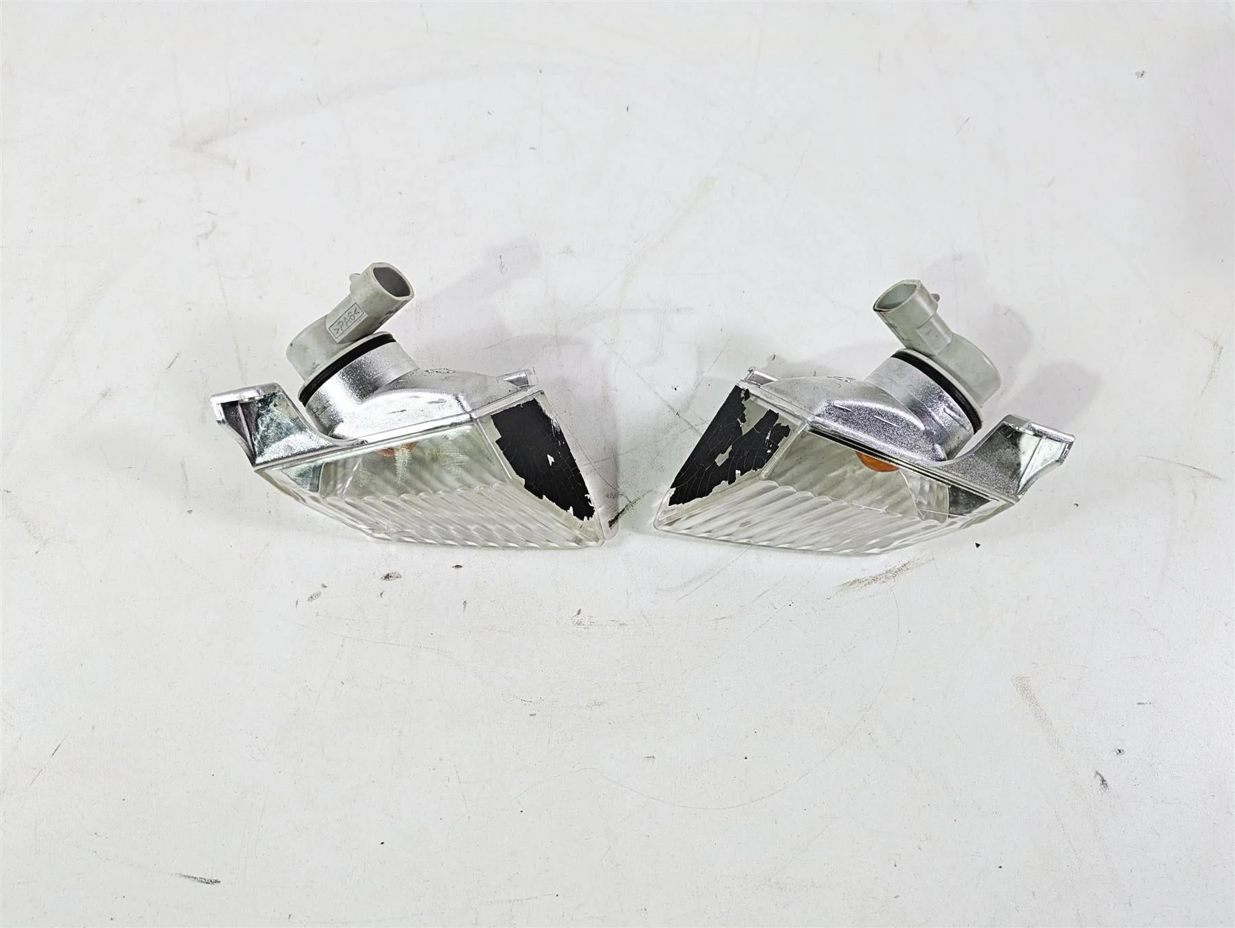 2016 Moto Guzzi Stelvio 1200 8V NTX Front Blinker Set - Read 978428 978427 - Image 5
