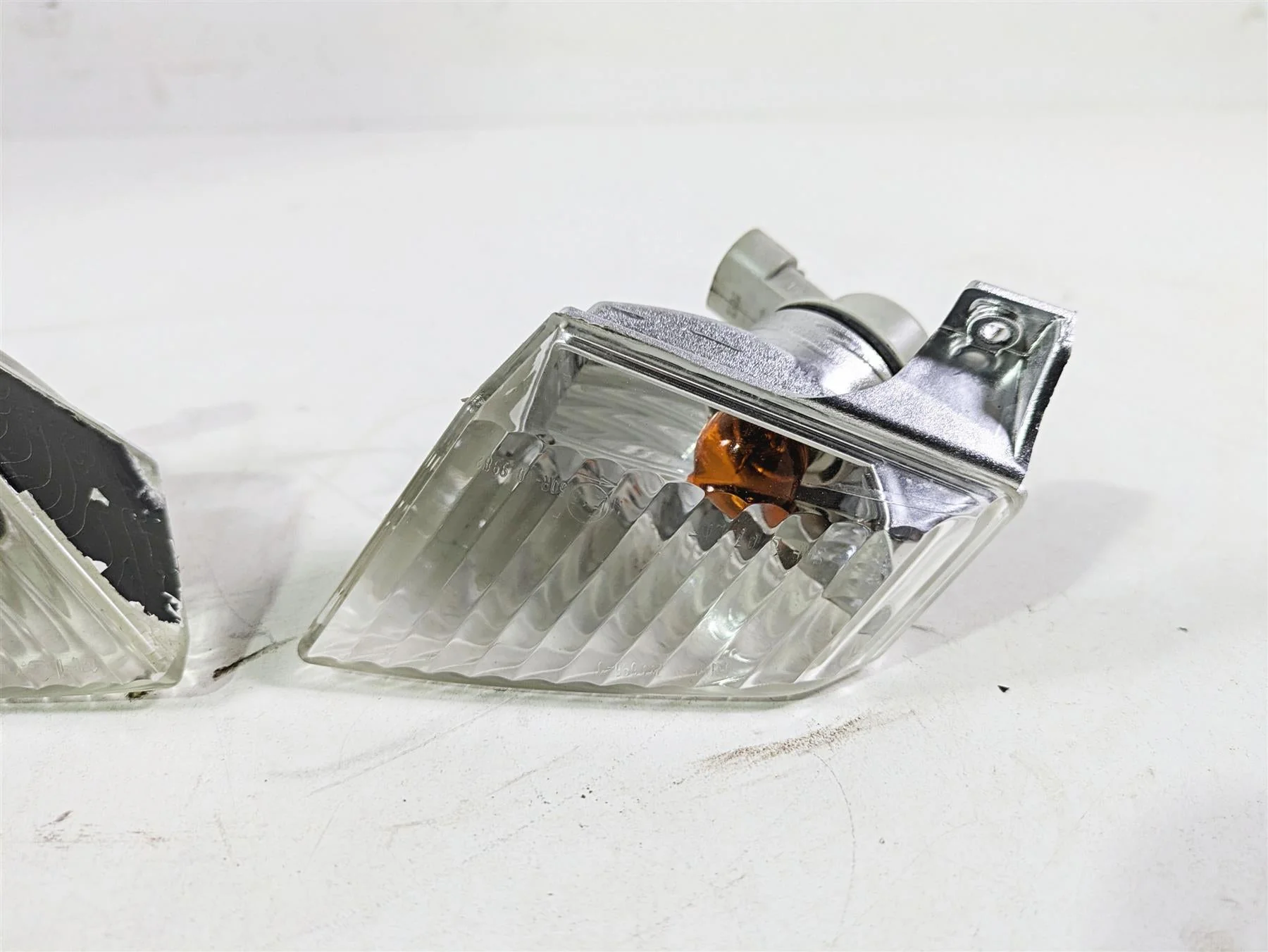 2016 Moto Guzzi Stelvio 1200 8V NTX Front Blinker Set - Read 978428 978427 - Image 6