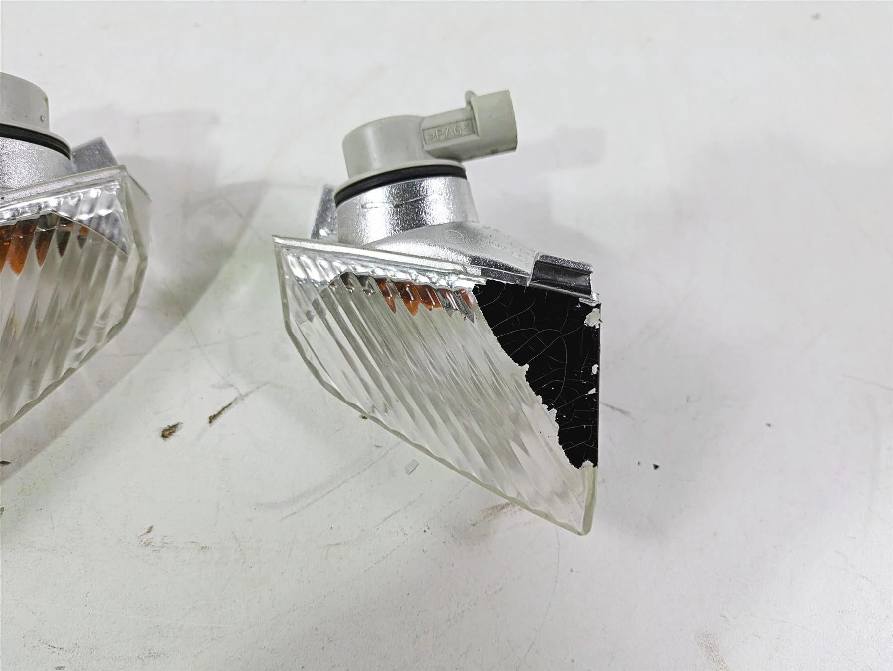 2016 Moto Guzzi Stelvio 1200 8V NTX Front Blinker Set - Read 978428 978427 - Image 9