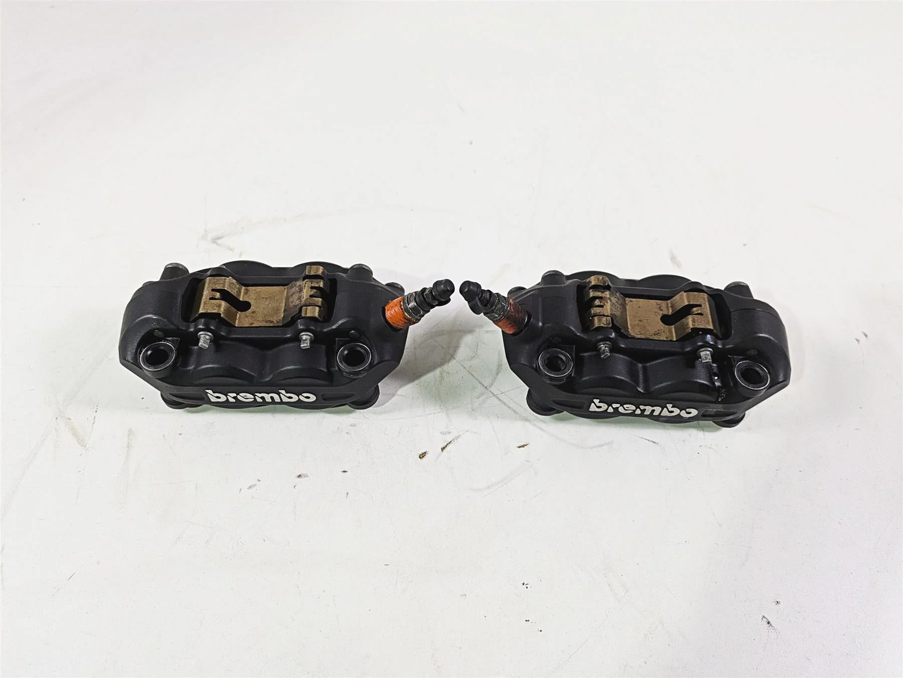 2016 Moto Guzzi Stelvio 1200 8V NTX Front Brake Caliper Set 100mm 887067 887068