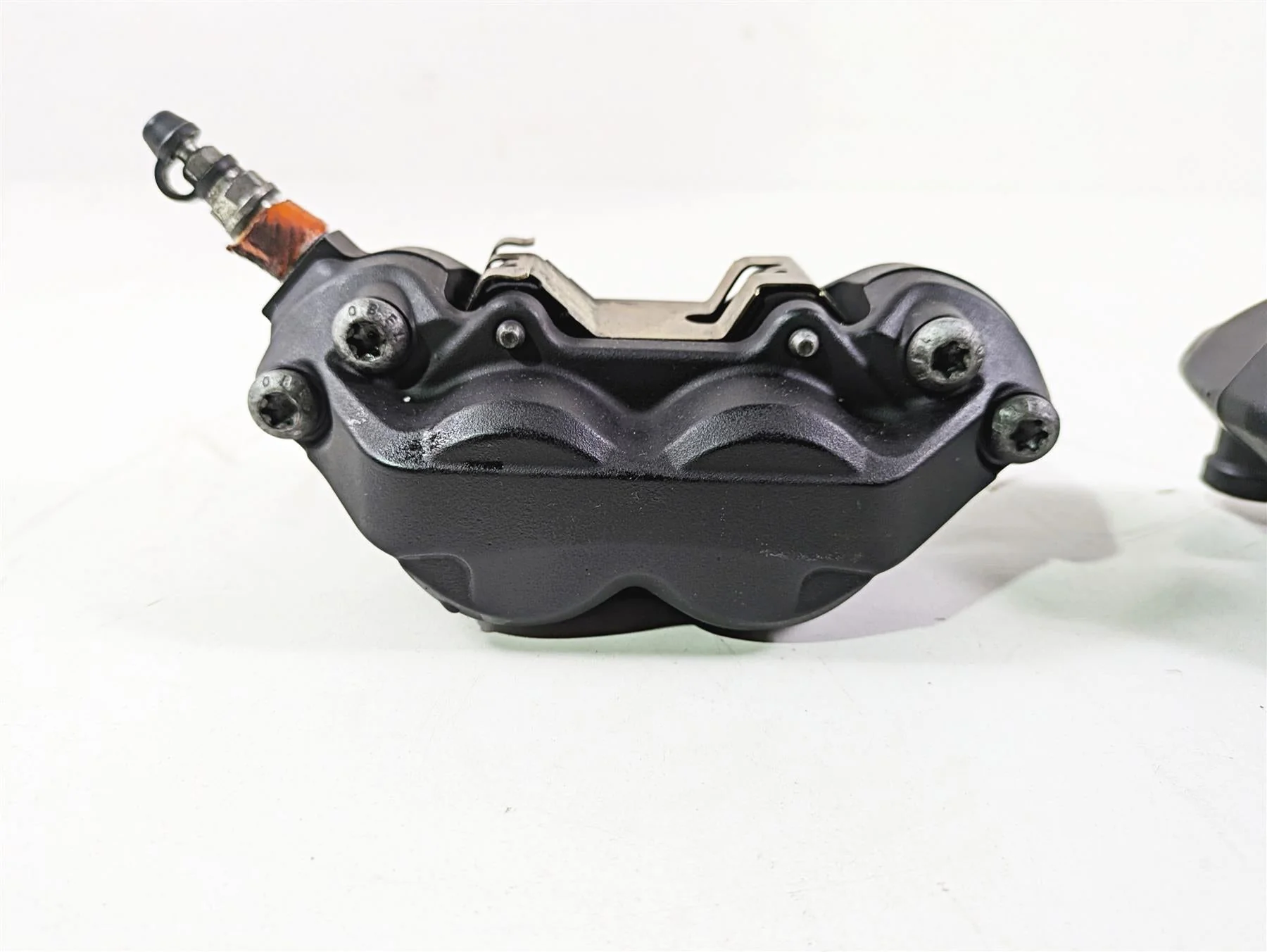 2016 Moto Guzzi Stelvio 1200 8V NTX Front Brake Caliper Set 100mm 887067 887068 - Image 10