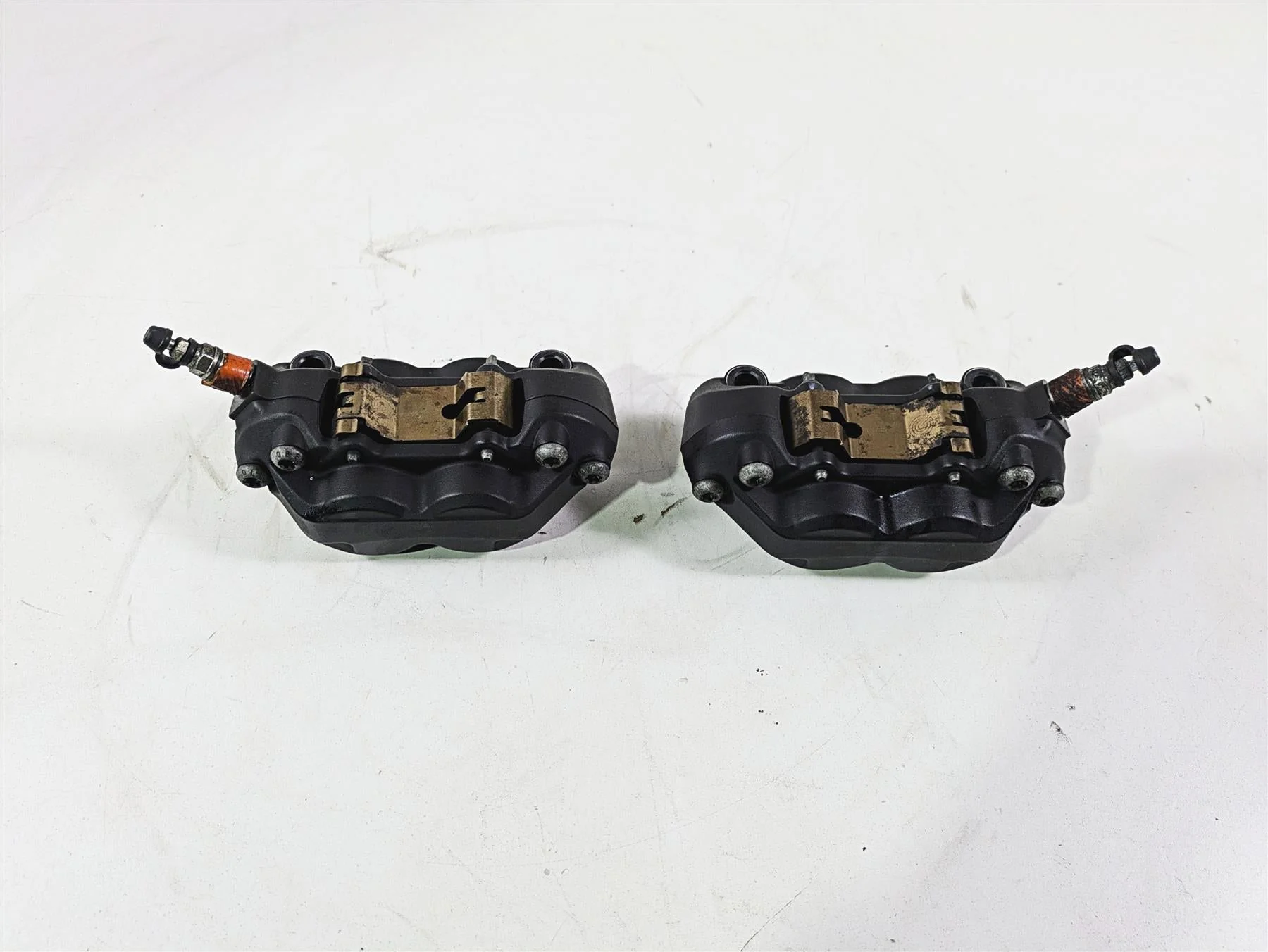 2016 Moto Guzzi Stelvio 1200 8V NTX Front Brake Caliper Set 100mm 887067 887068 - Image 3