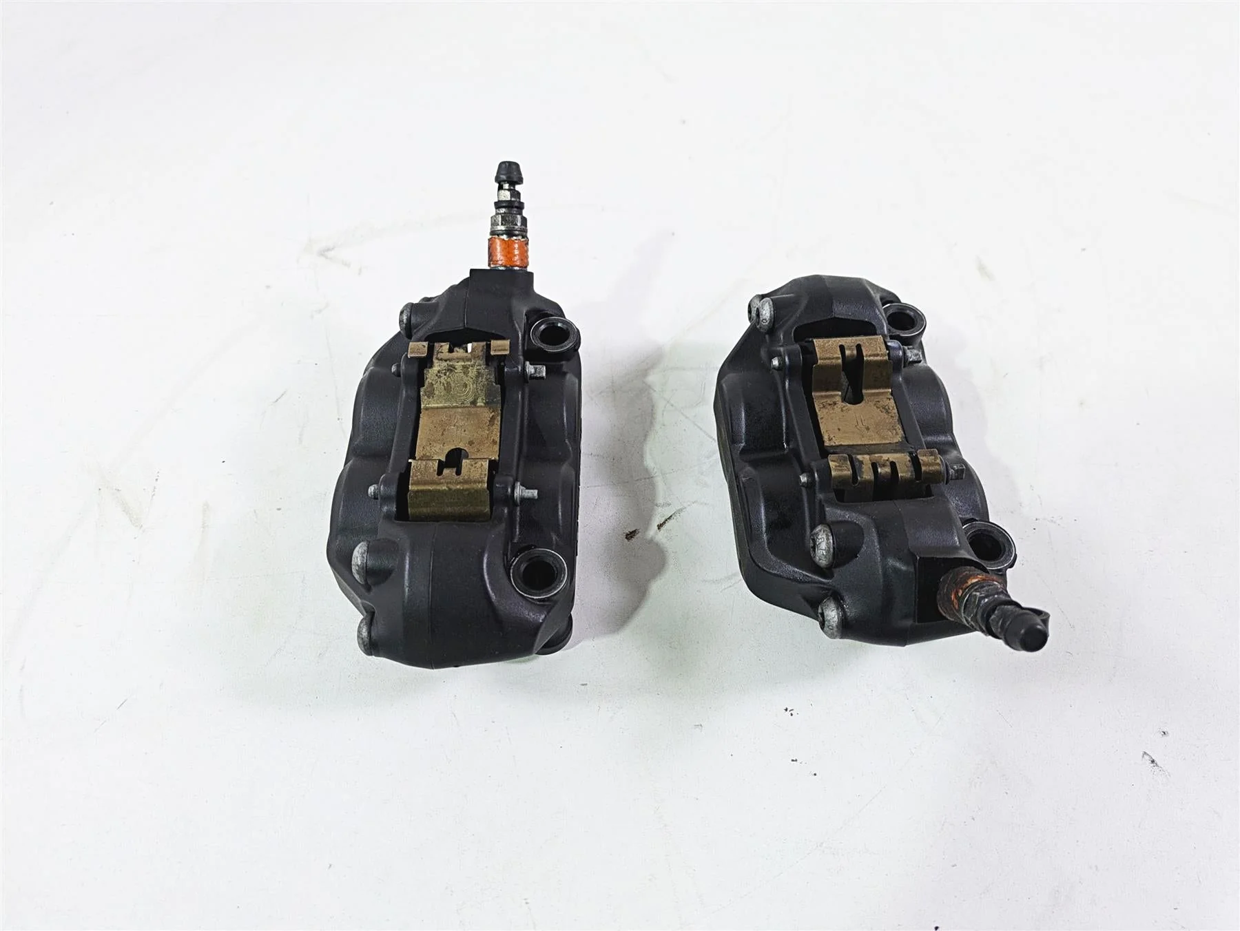 2016 Moto Guzzi Stelvio 1200 8V NTX Front Brake Caliper Set 100mm 887067 887068 - Image 4