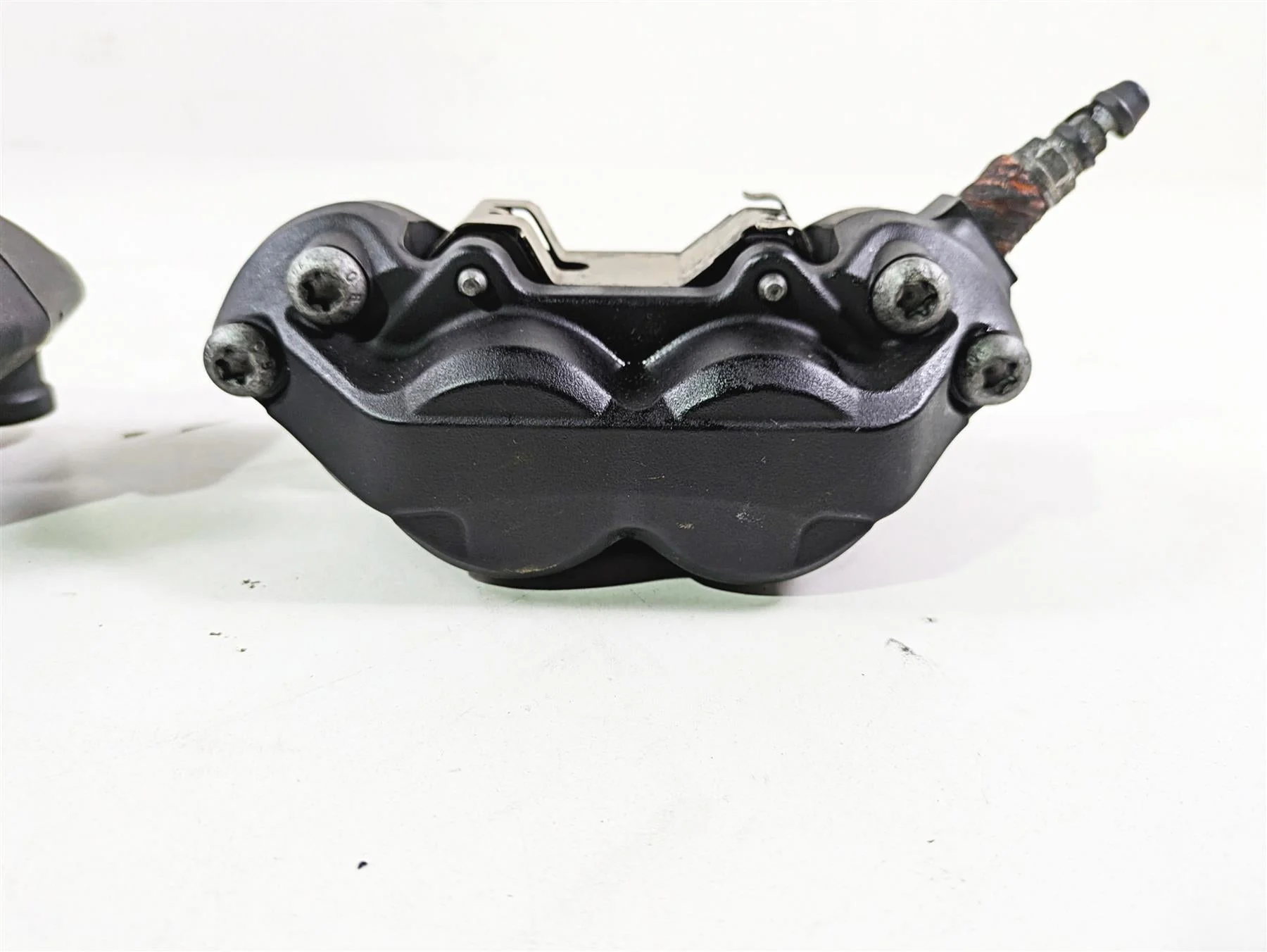 2016 Moto Guzzi Stelvio 1200 8V NTX Front Brake Caliper Set 100mm 887067 887068 - Image 9