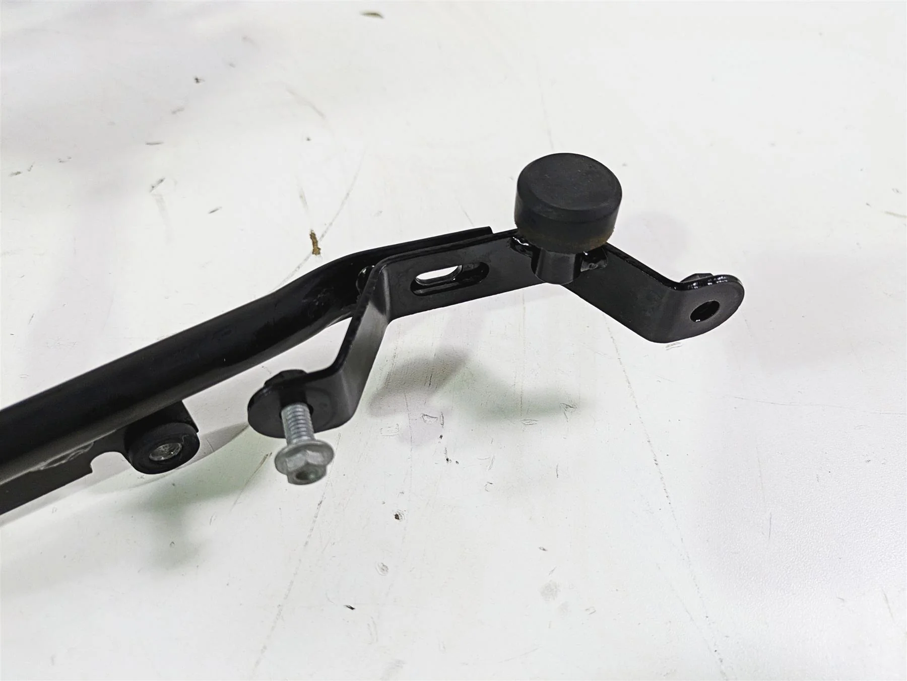 2016 Moto Guzzi Stelvio 1200 8V NTX Front Fairing Stay Holder Carrier 886646 - Image 6