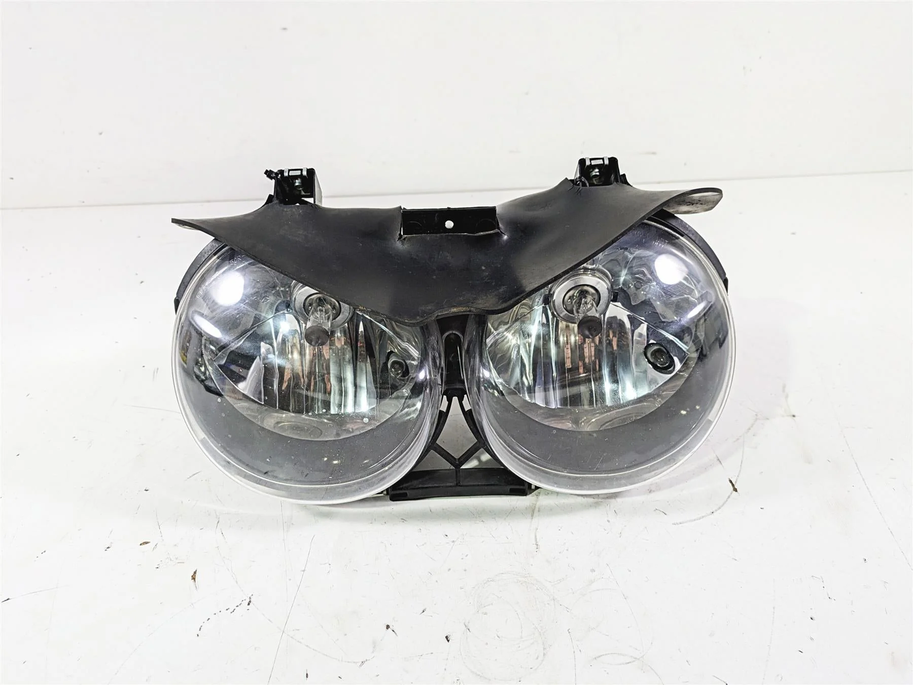 2016 Moto Guzzi Stelvio 1200 8V NTX Front Headlight Head Light Lamp Lens 887029