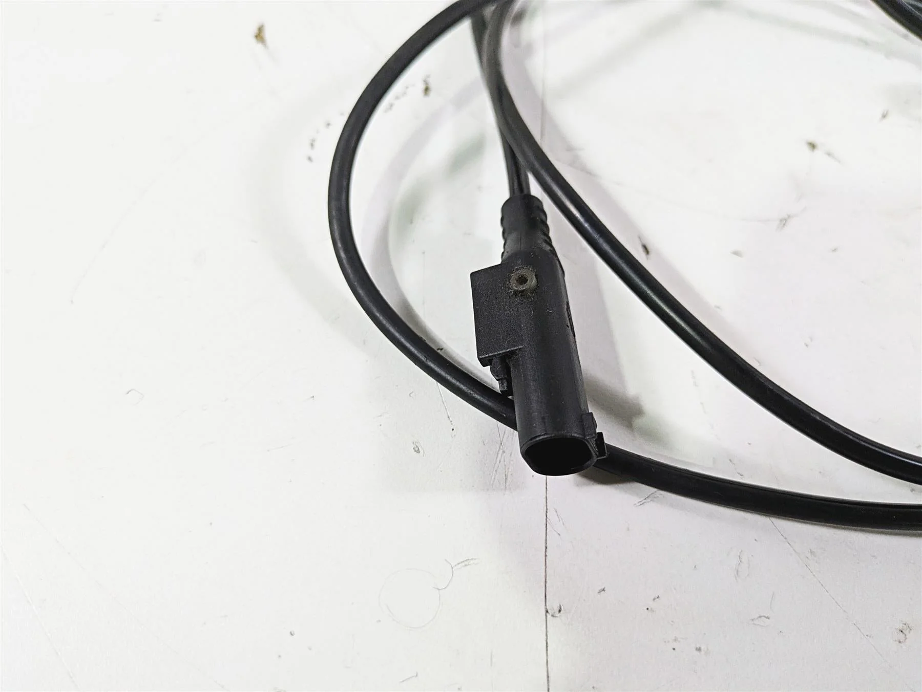 2016 Moto Guzzi Stelvio 1200 8V NTX Front Wheel Speed Abs Brake Sensor 859792 - Image 6