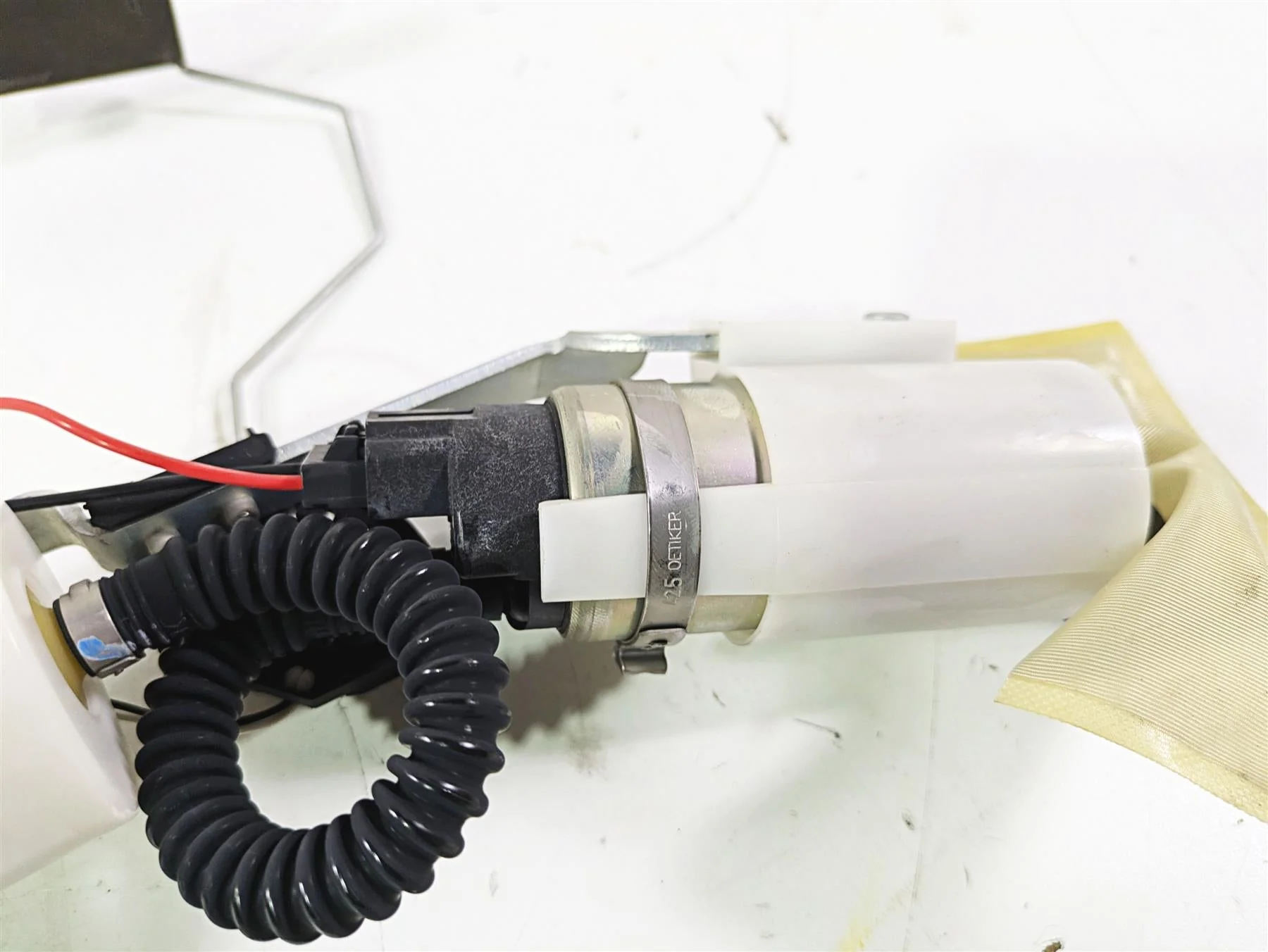 2016 Moto Guzzi Stelvio 1200 8V NTX Fuel Gas Petrol Pump - Tested 897636 - Image 6