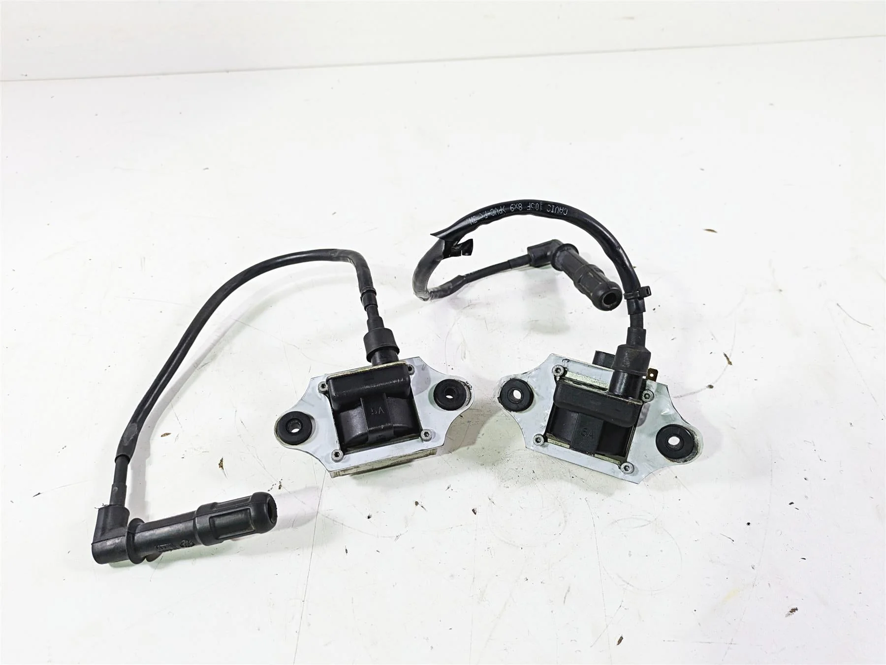 2016 Moto Guzzi Stelvio 1200 8V NTX Ignition Coil Wires Plugs Set GU30716500 - Image 10