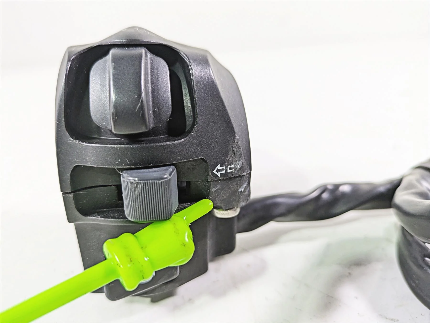 2016 Moto Guzzi Stelvio 1200 8V NTX Left Hand Control Switch Heat - Read 886229 - Image 2