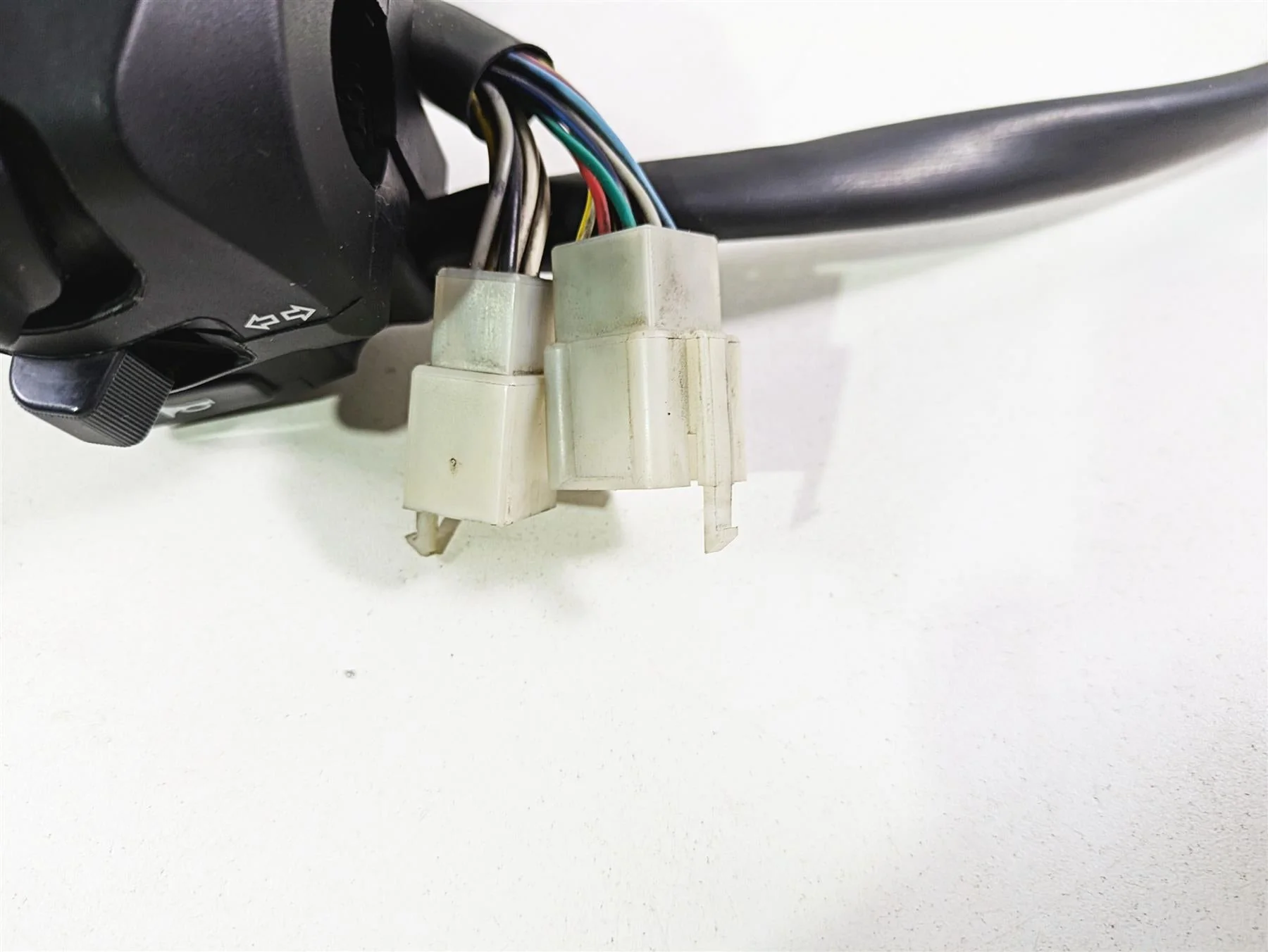 2016 Moto Guzzi Stelvio 1200 8V NTX Left Hand Turn Signal Control Switch 886229 - Image 7