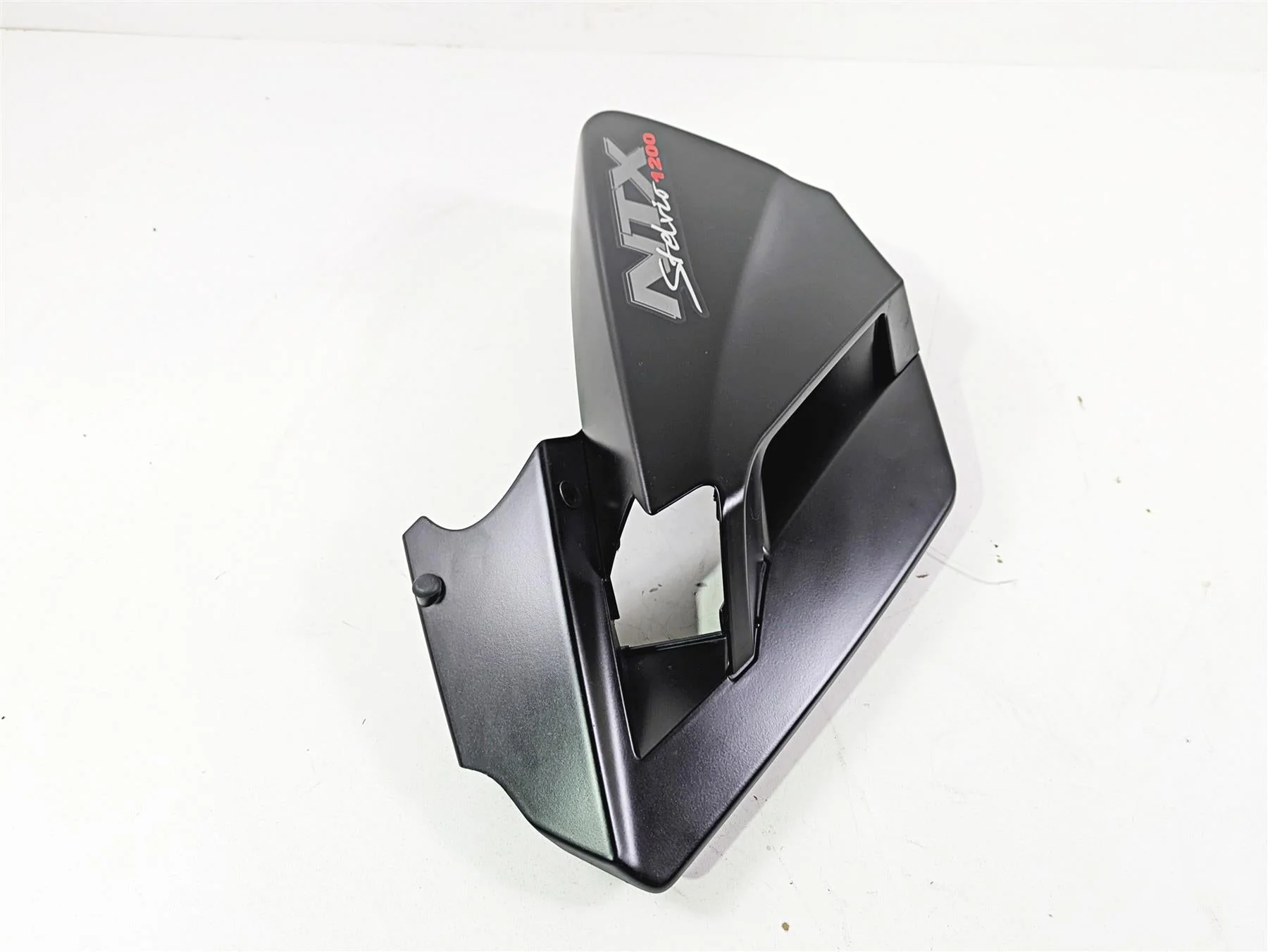 2016 Moto Guzzi Stelvio 1200 8V NTX Left Under Tank Side Cover Set 897638 897640 - Image 4