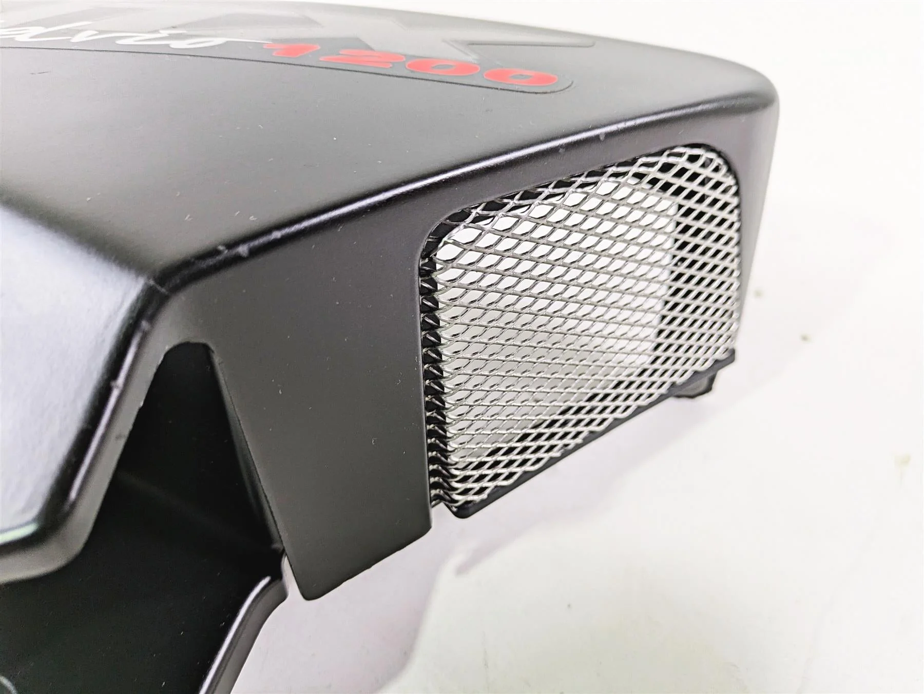 2016 Moto Guzzi Stelvio 1200 8V NTX Left Under Tank Side Cover Set 897638 897640 - Image 7