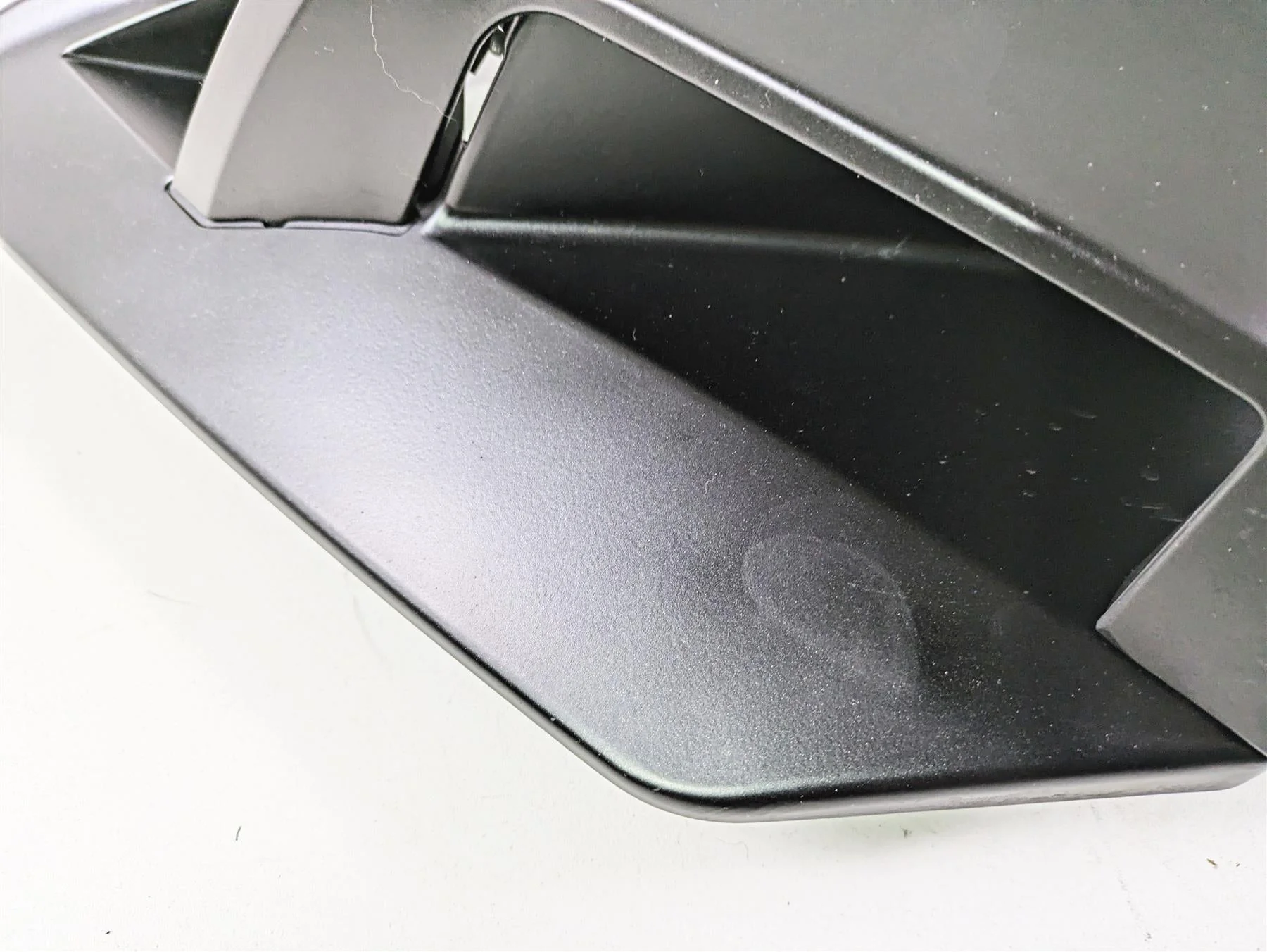 2016 Moto Guzzi Stelvio 1200 8V NTX Left Under Tank Side Cover Set 897638 897640 - Image 8
