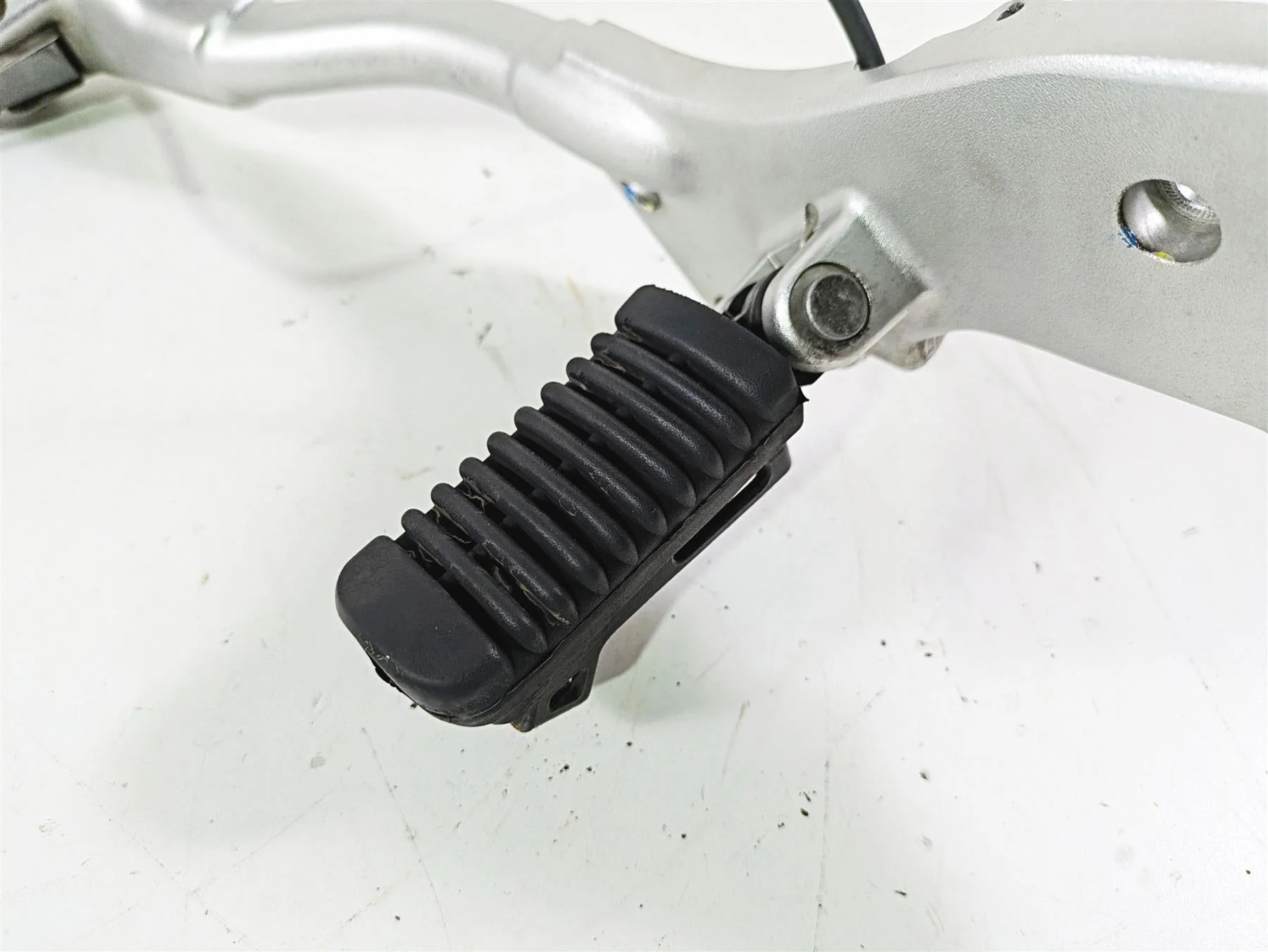 2016 Moto Guzzi Stelvio 1200 8V NTX Right Foot Peg Foot Rest + Mount Set 886987 - Image 5