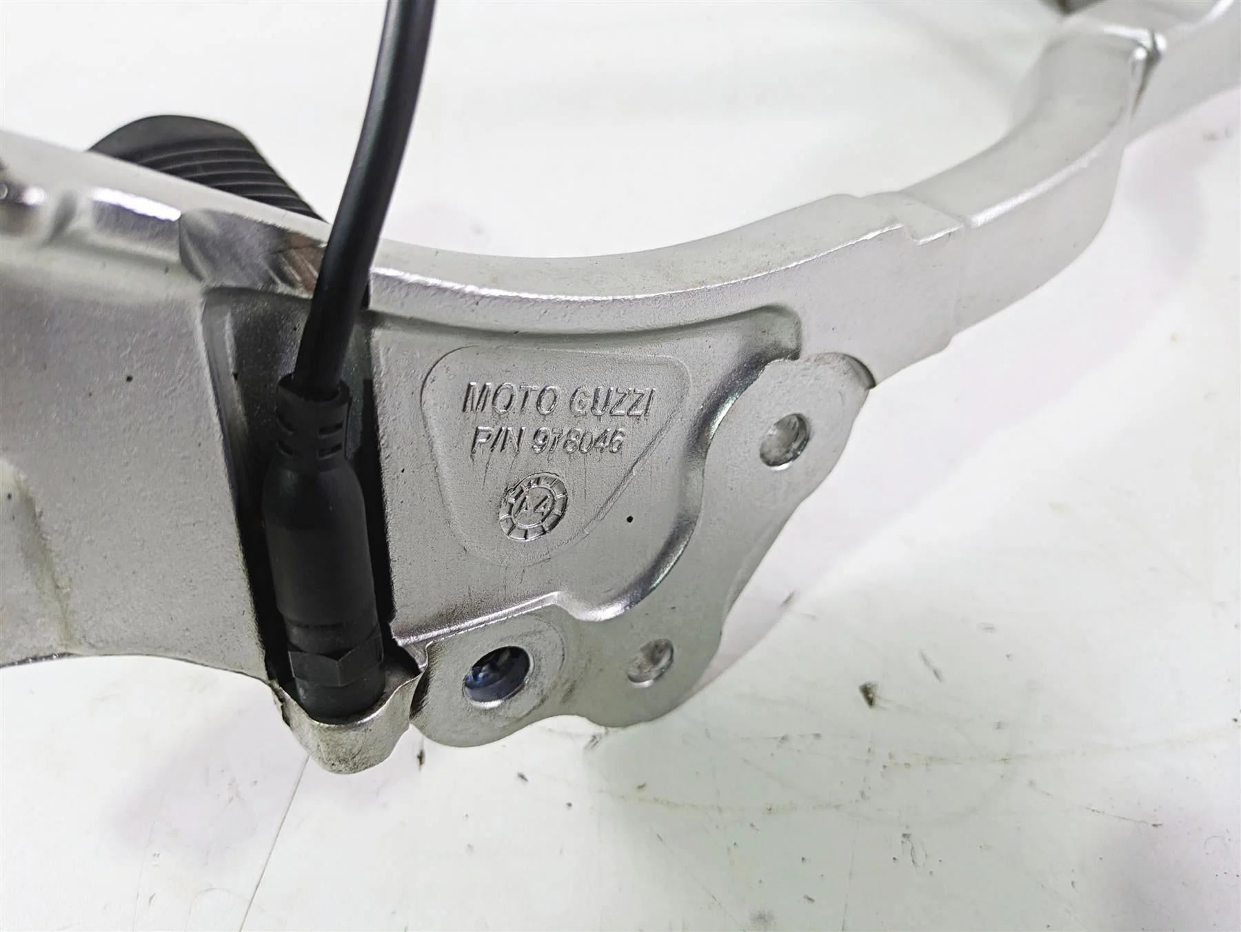 2016 Moto Guzzi Stelvio 1200 8V NTX Right Foot Peg Foot Rest + Mount Set 886987 - Image 7