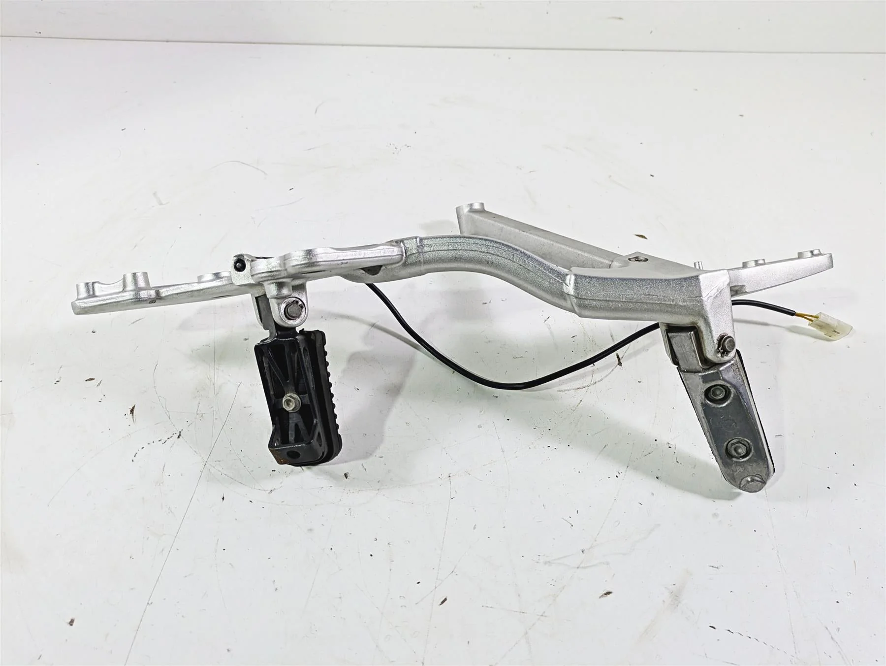 2016 Moto Guzzi Stelvio 1200 8V NTX Right Foot Peg Foot Rest + Mount Set 886987 - Image 8