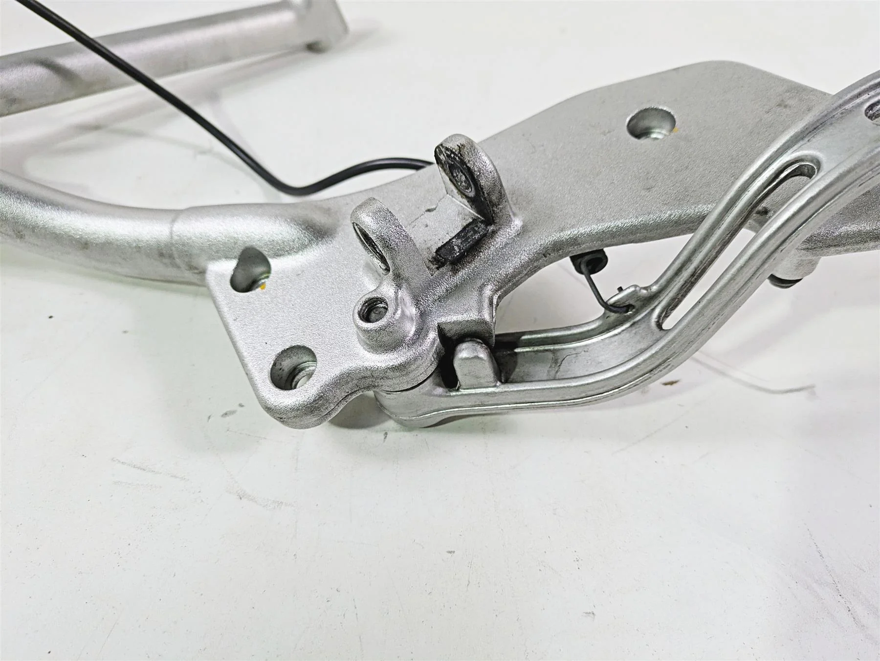 2016 Moto Guzzi Stelvio 1200 8V NTX Right Footpeg Mount & Brake Pedal 886987 - Image 10