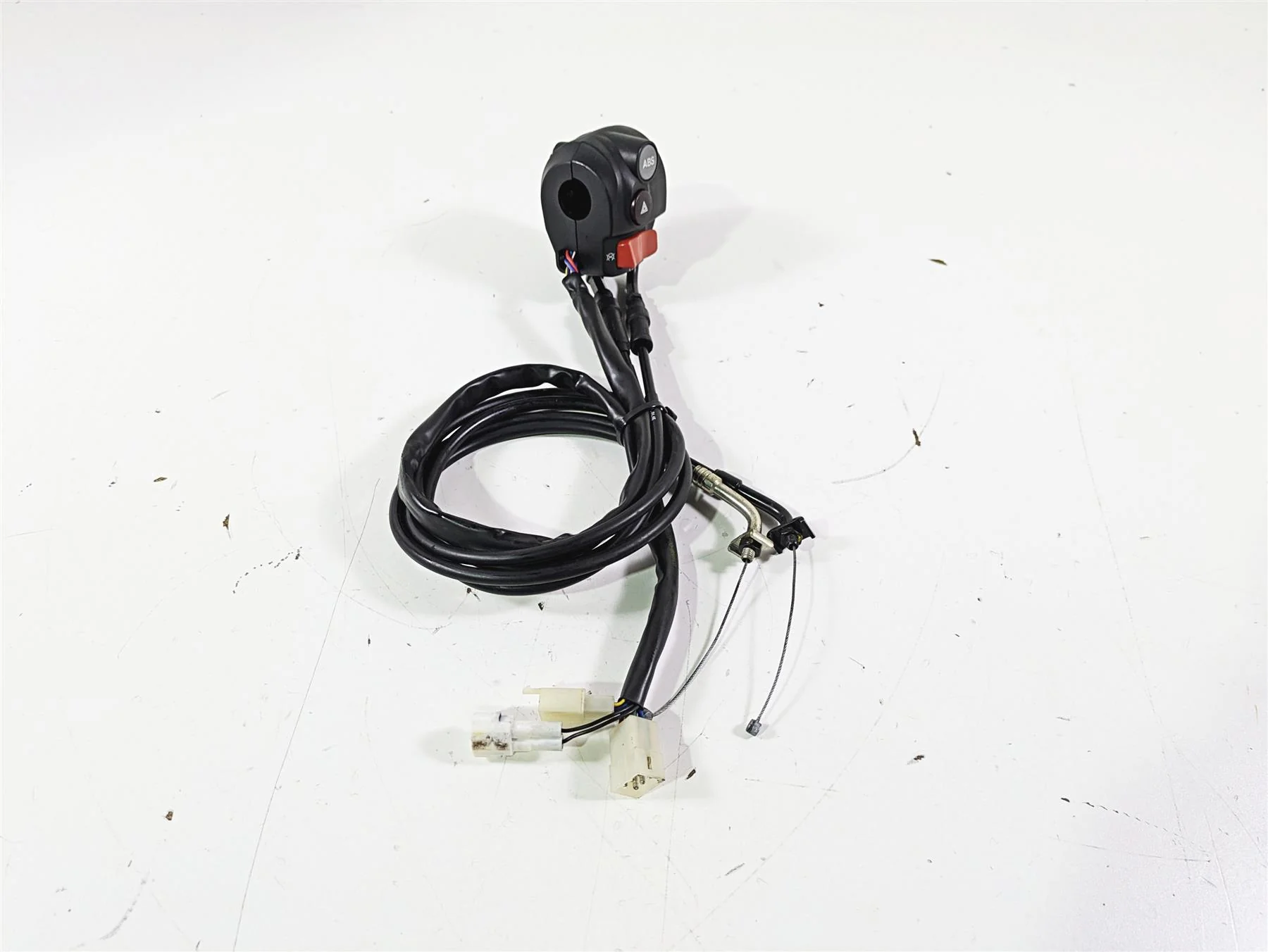 2016 Moto Guzzi Stelvio 1200 8V NTX Right Hand Start Stop Control Switch 886159 - Image 4