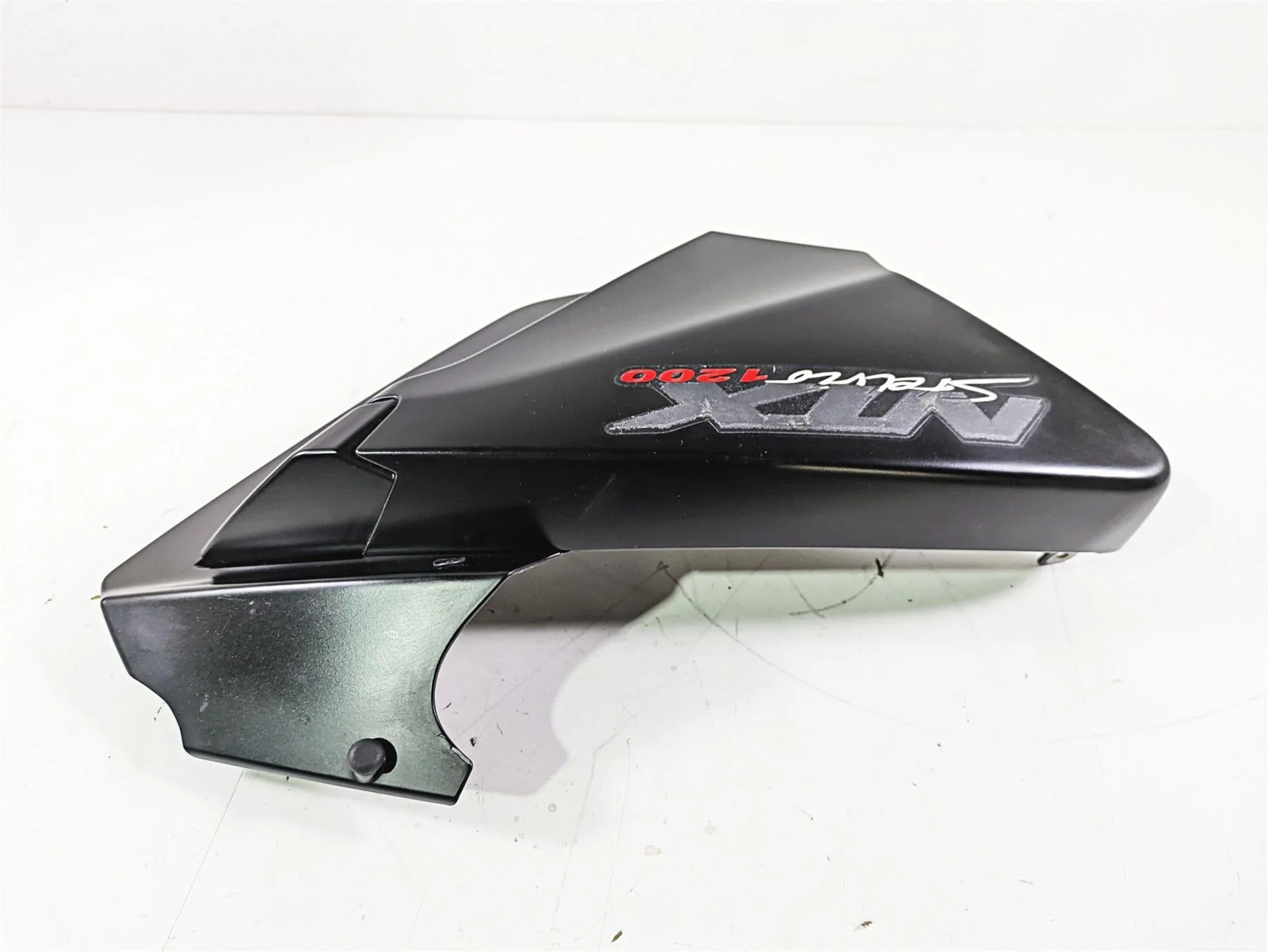 2016 Moto Guzzi Stelvio 1200 8V NTX Right Under Fuel Tank Side Cover Set 897639 - Image 3