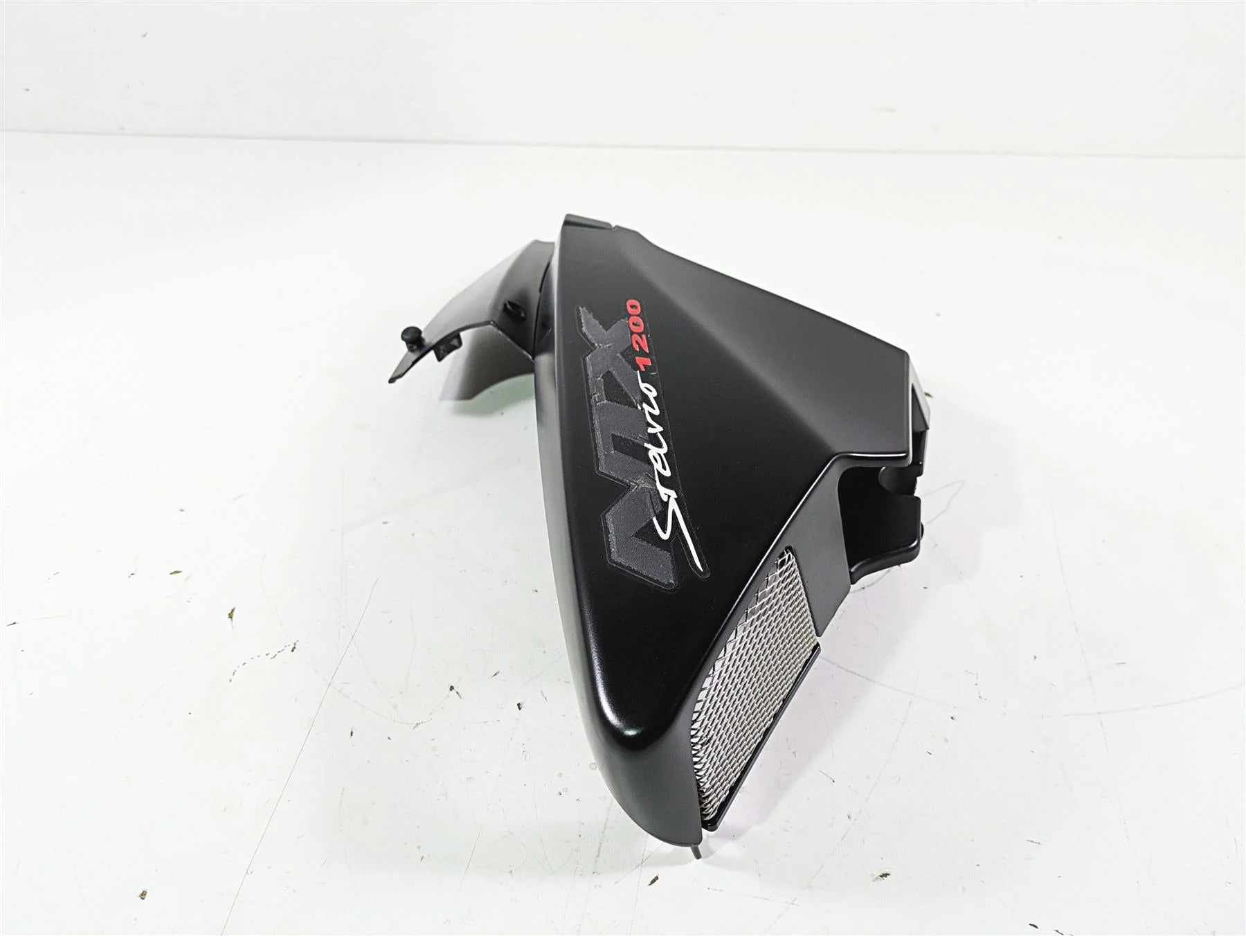 2016 Moto Guzzi Stelvio 1200 8V NTX Right Under Fuel Tank Side Cover Set 897639 - Image 4
