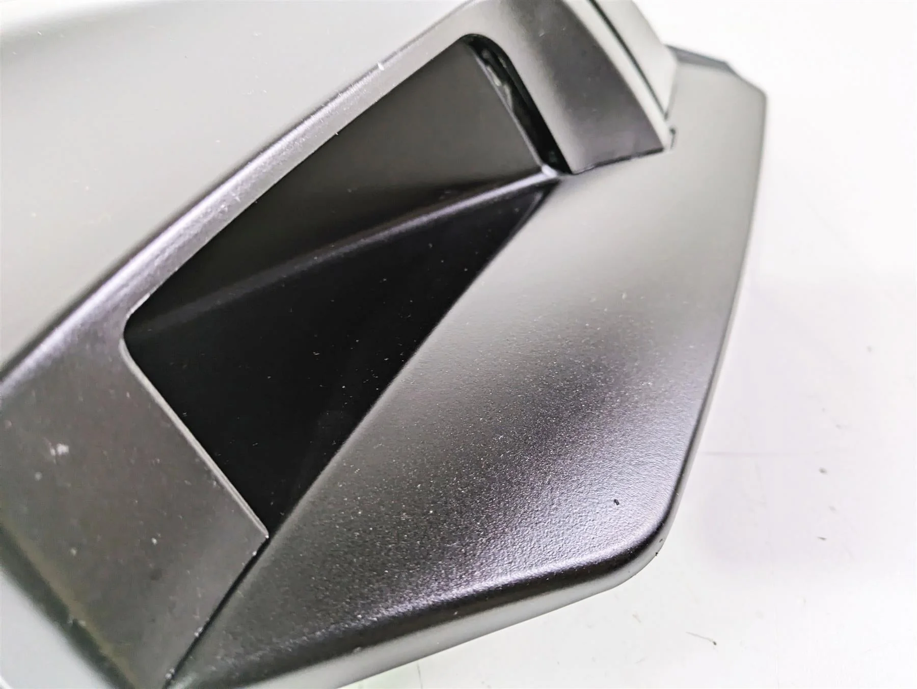 2016 Moto Guzzi Stelvio 1200 8V NTX Right Under Fuel Tank Side Cover Set 897639 - Image 8