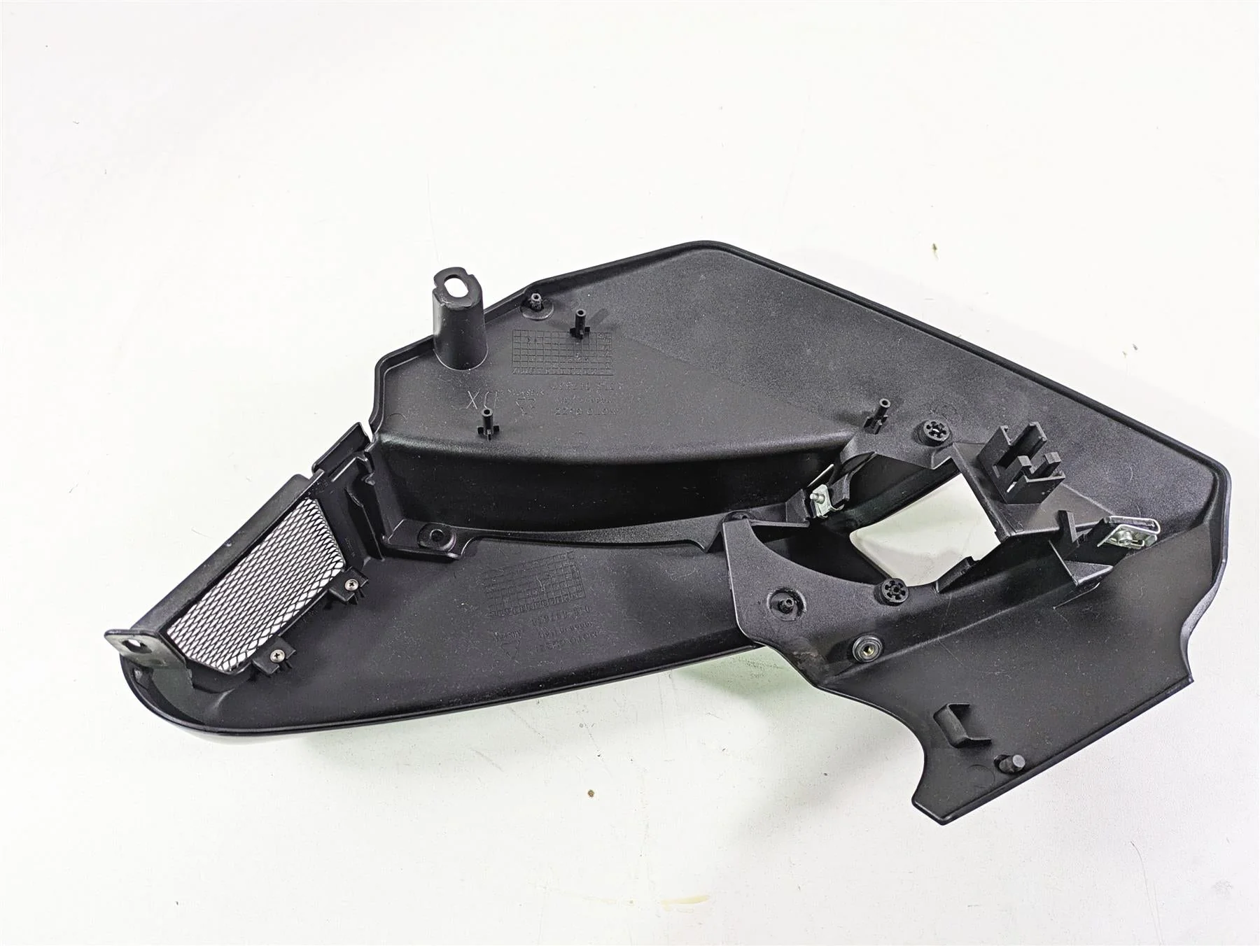 2016 Moto Guzzi Stelvio 1200 8V NTX Right Under Tank Side Cover Set 897637 - Image 9