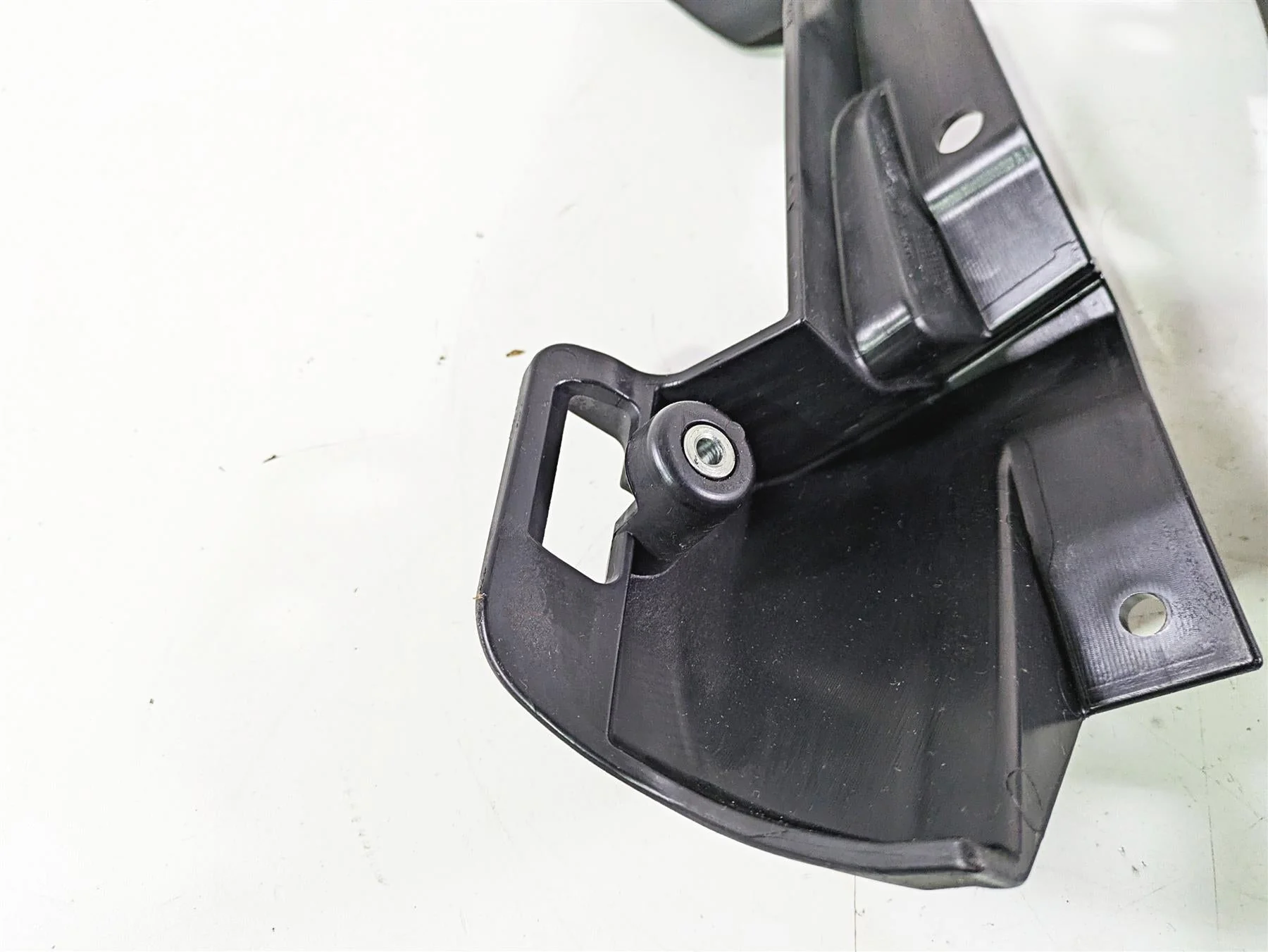2016 Moto Guzzi Stelvio 1200 8V NTX Saddlebag Mounts Set 886207 886208 - Image 10