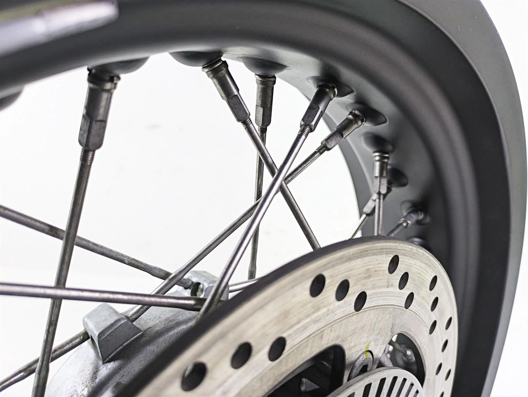 2016 Moto Guzzi Stelvio 1200 8V NTX Straight 17x4.25 Rear Wheel Spoke Rim - Image 12
