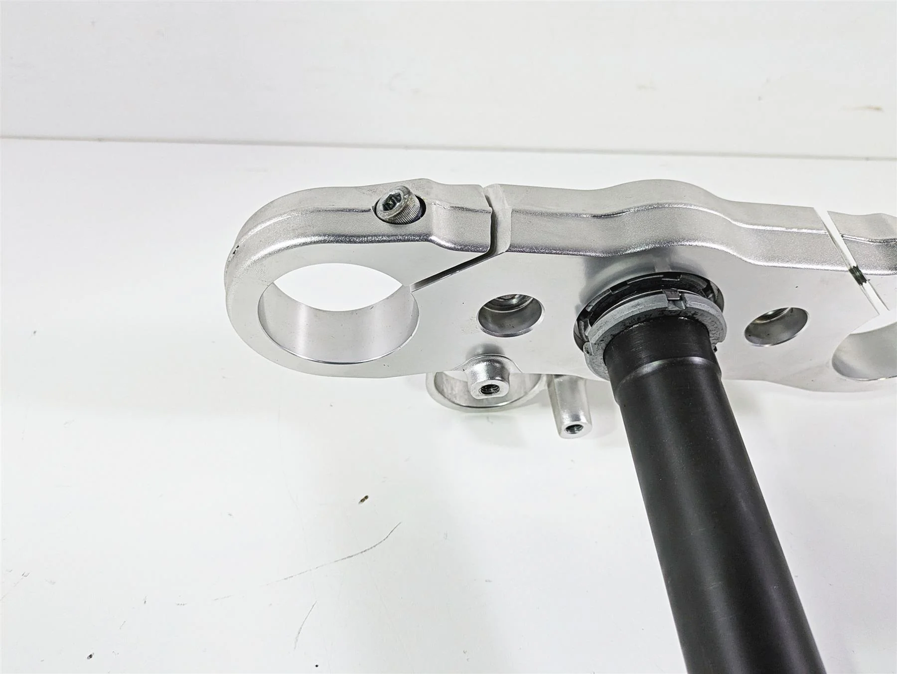 2016 Moto Guzzi Stelvio 1200 8V NTX Upper & Lower Triple Tree Set 886202 886199 - Image 9