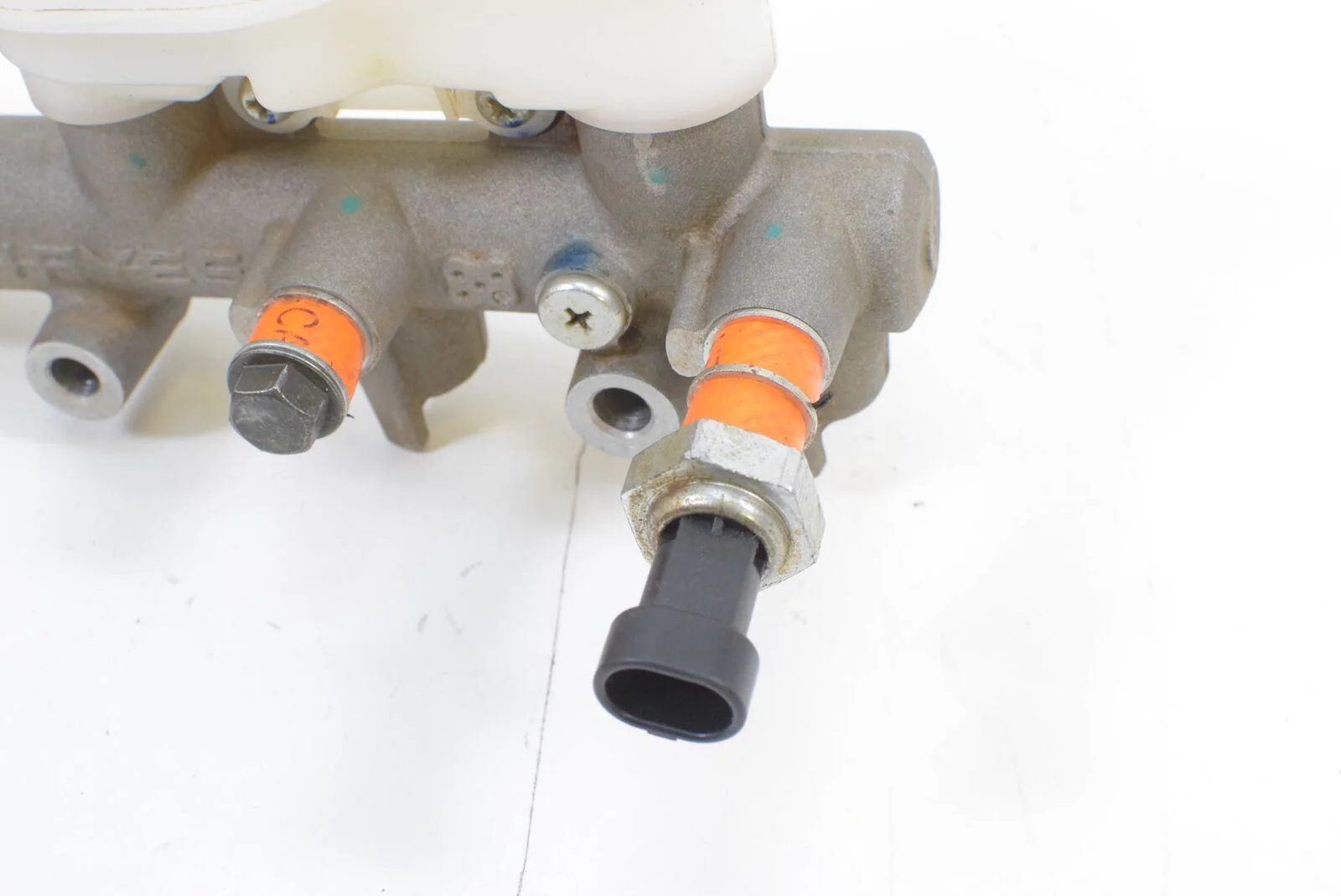 2016 Polaris RZR XP 1000 Turbo EPS Brake Master Cylinder 1911982 - Image 5