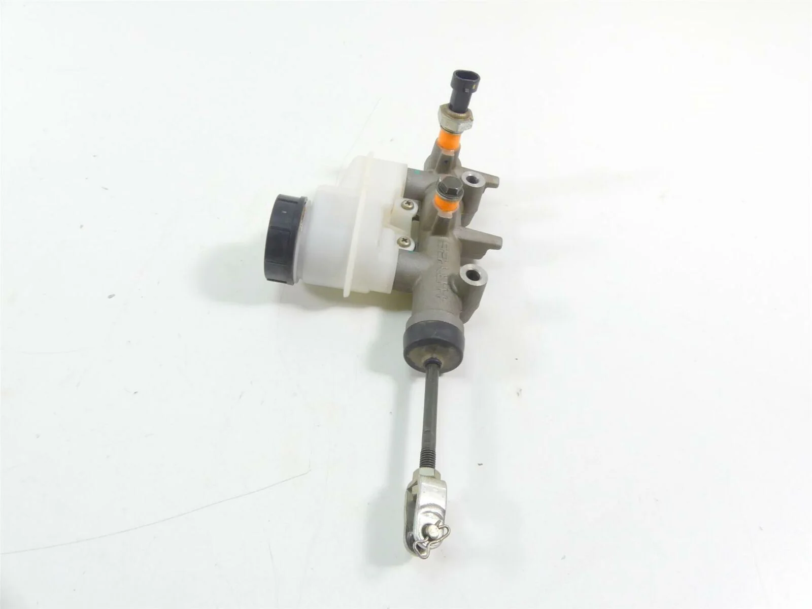 2016 Polaris RZR1000 XP Turbo EPS Hayes Brake Master Cylinder 1911982 - Image 4