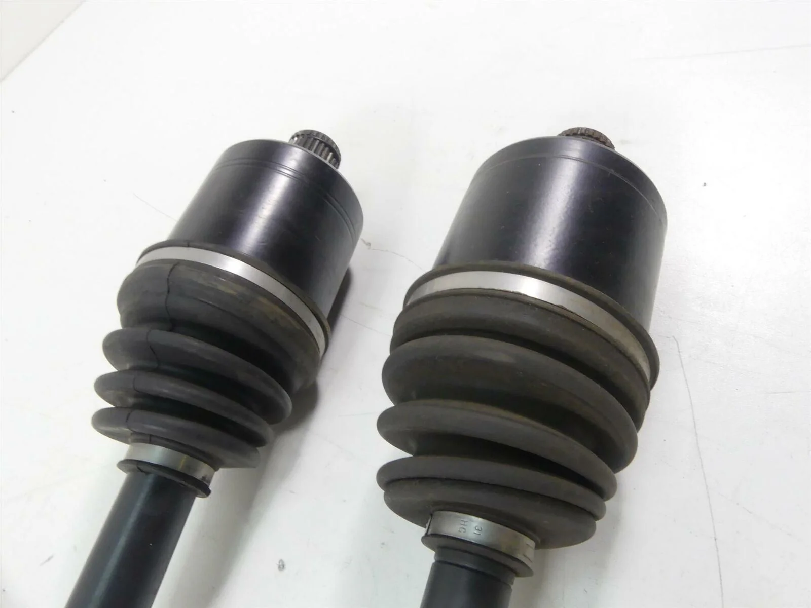 2016 Polaris RZR1000 XP Turbo EPS Rear Drive Cv Axle Shaft Set 1333718 1333858 - Image 5