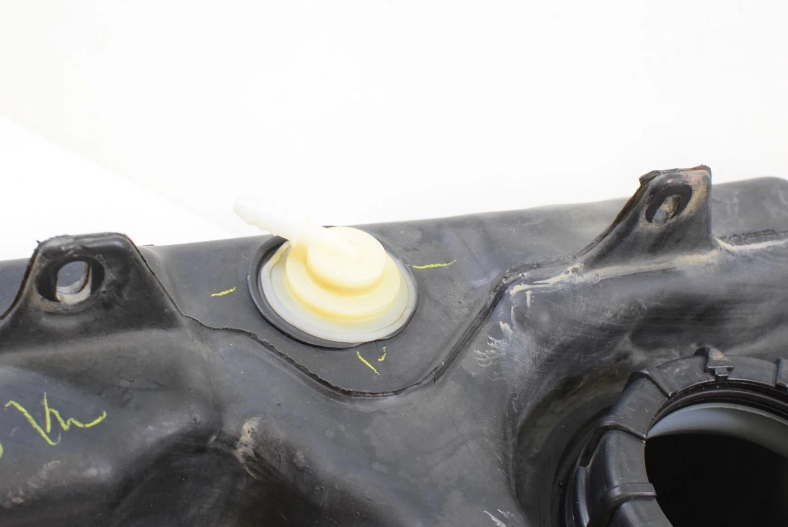 2016 Polaris Sportsman 850 High Lifter Fuel Gas Petrol Reservoir Tank 5451636 - Image 6