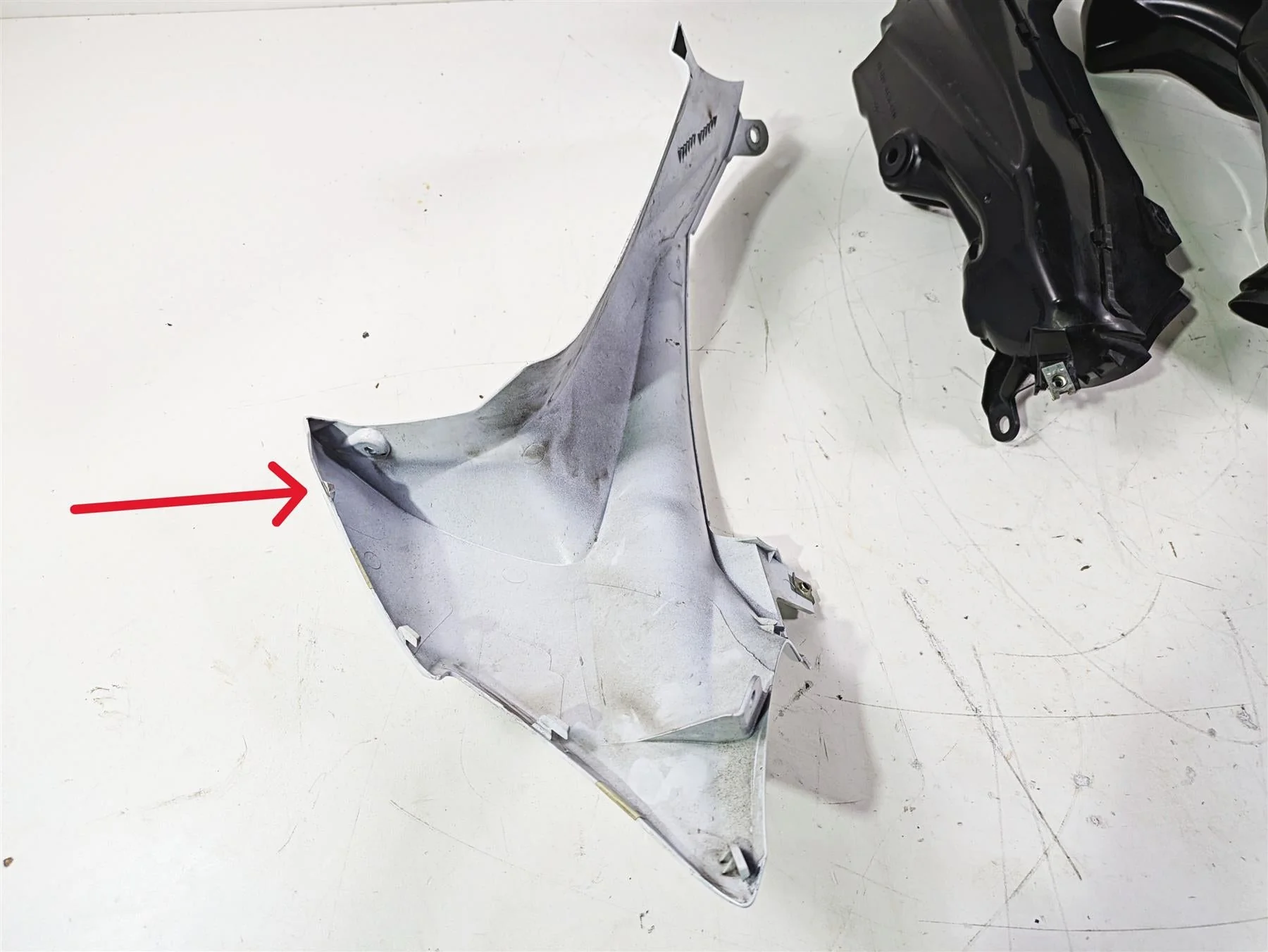 2016 Suzuki GSXR1000 Air Intake Ram & Cover Set 94420-47H00 94430-47H00 - Image 6