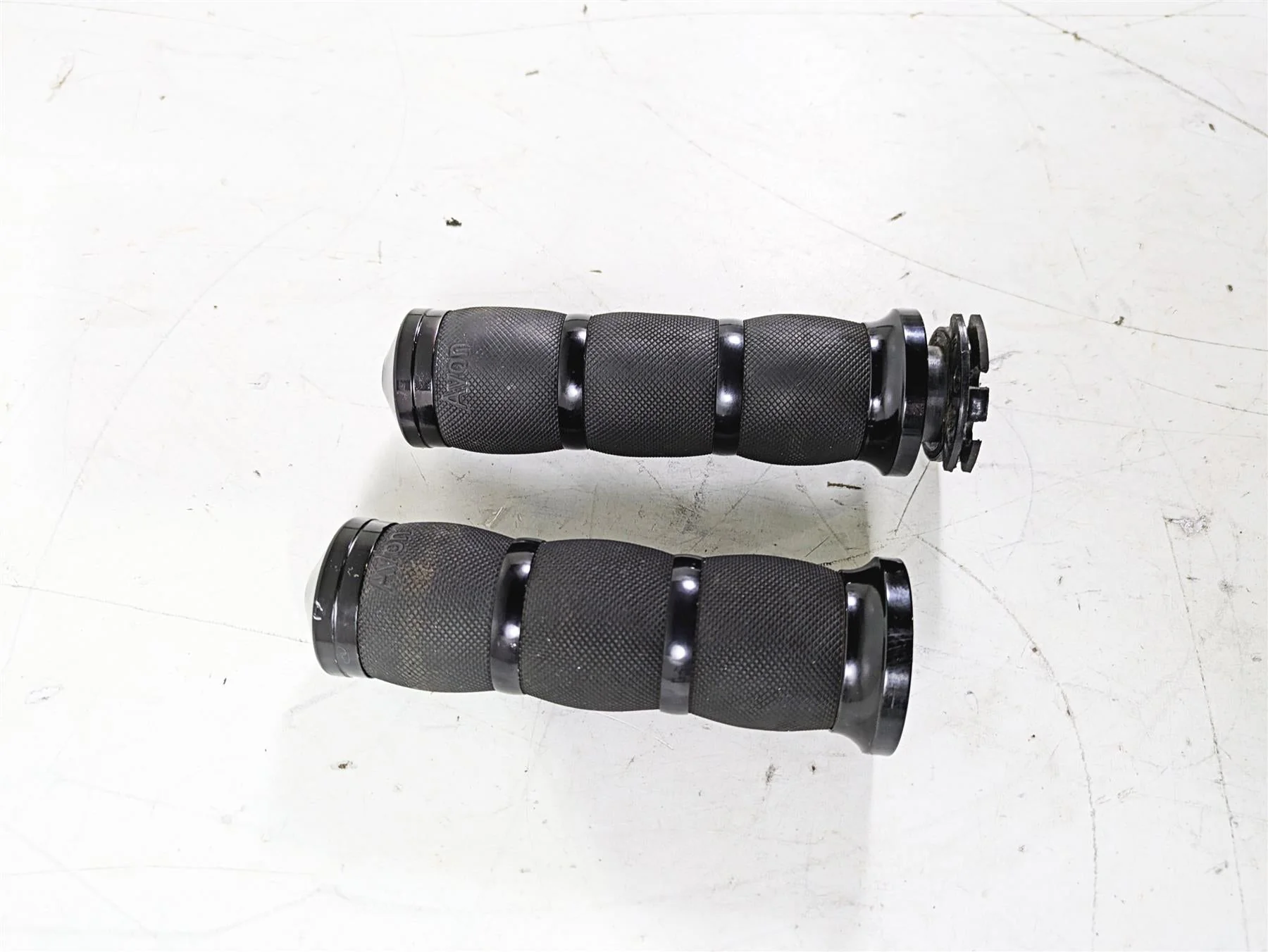 2016 Suzuki GSXR1000 Avon Air Cushion Anodized Grip Set AIR-90 - Image 2
