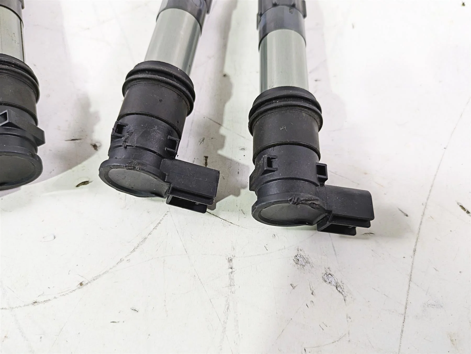 2016 Suzuki GSXR1000 Ignition Coils Stick Coils Set 33410-47H00 - Image 6